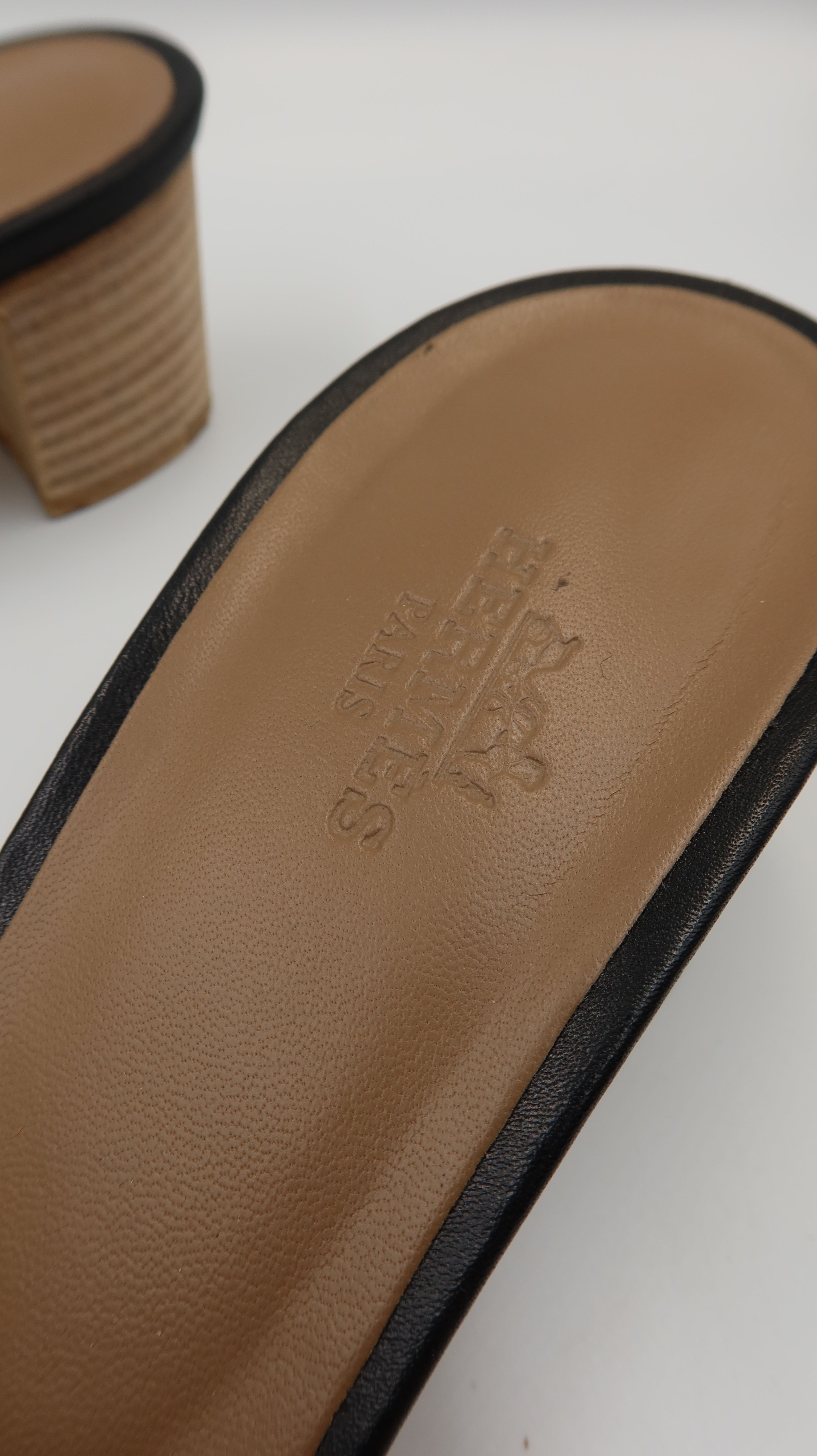 Hermès Oasis Slides (EU39)