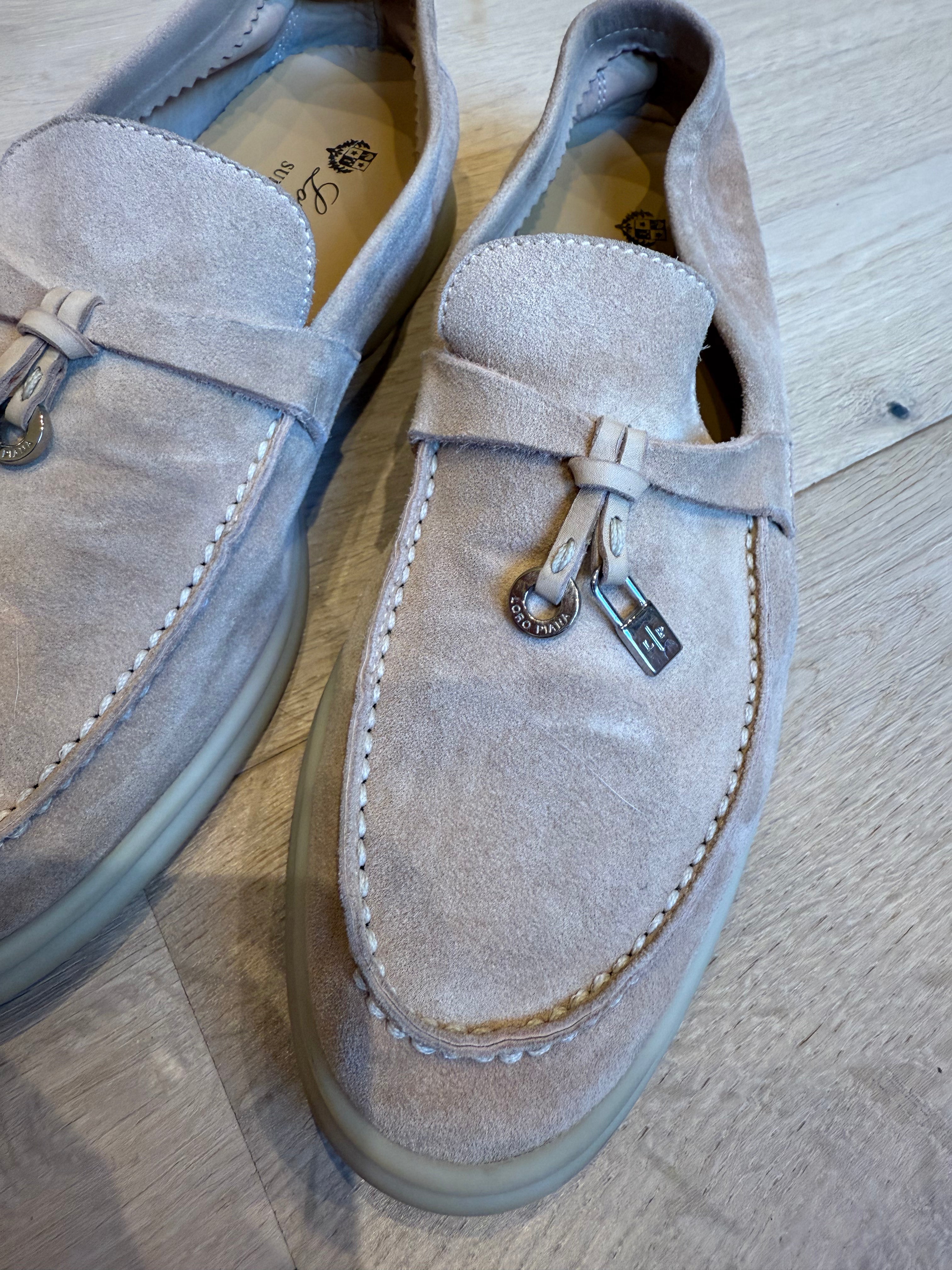 Loro Piana Summer Walks (EU36)