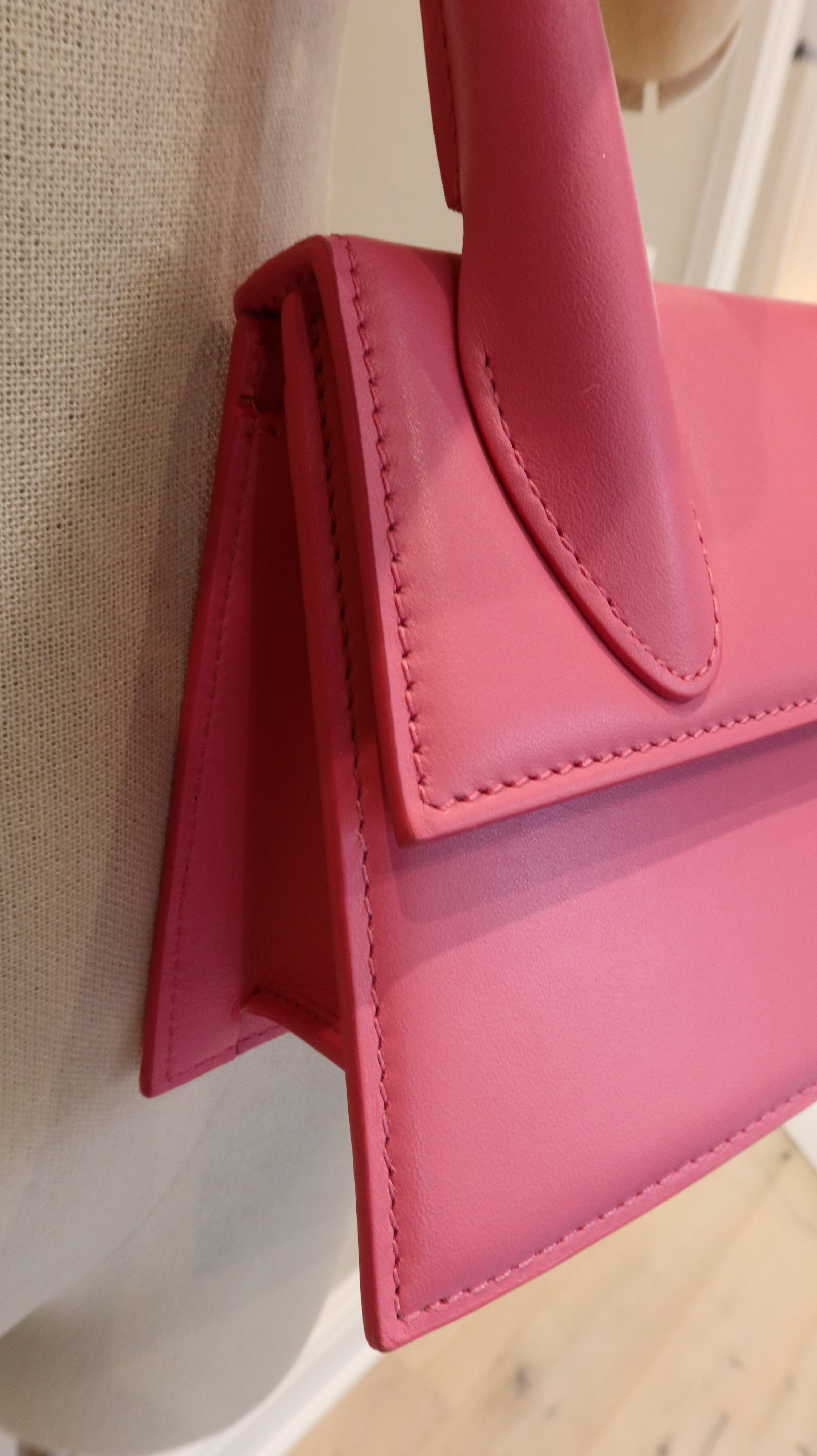 Jacquemus Le Chiquito Moyen Bag