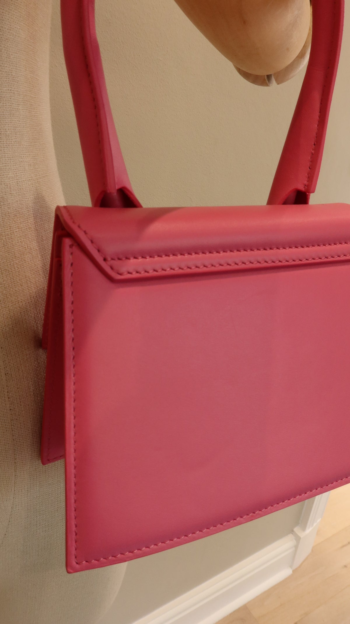 Jacquemus Le Chiquito Moyen Bag