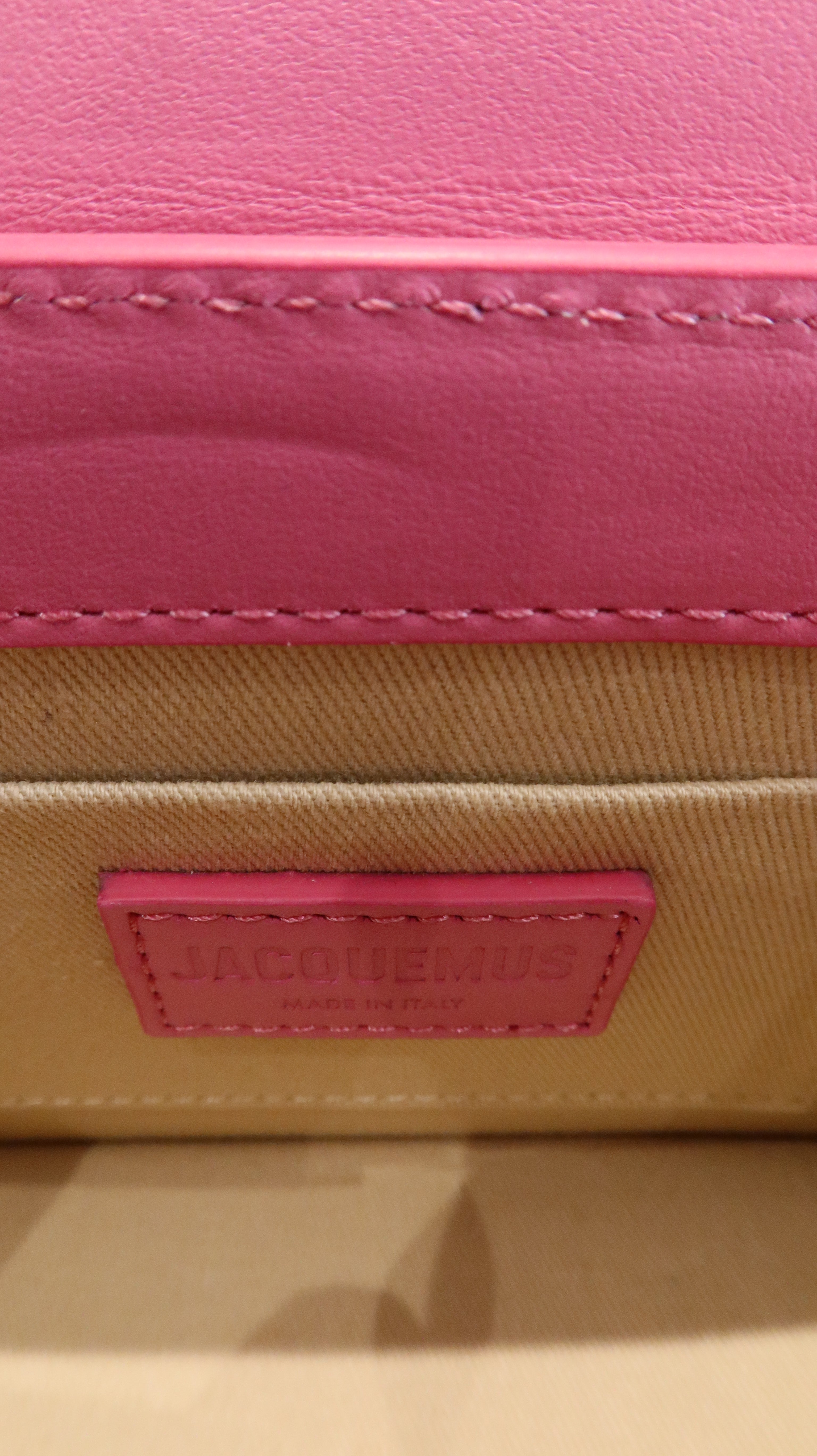 Jacquemus Le Chiquito Moyen Bag