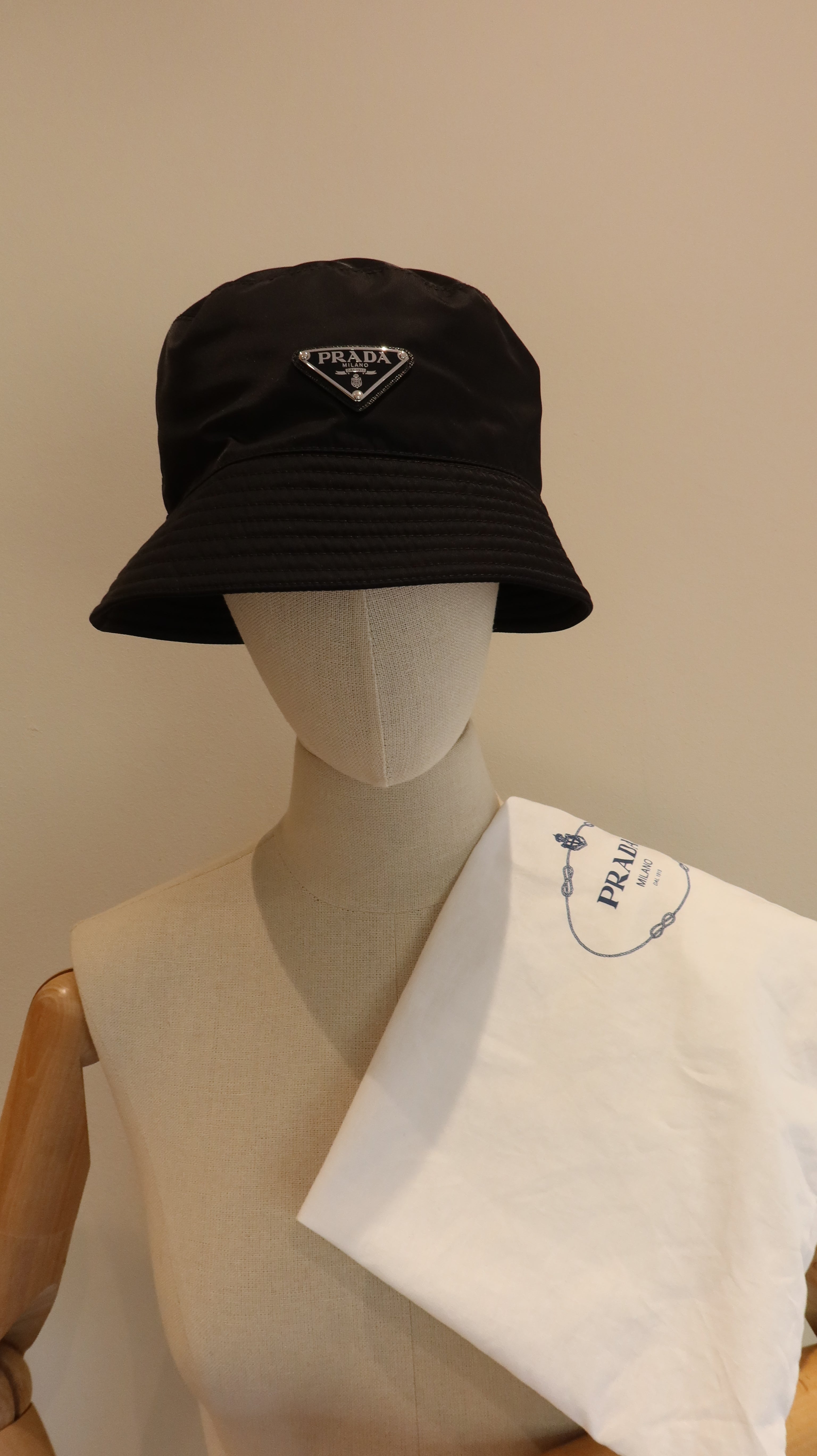 Prada Hat (M)