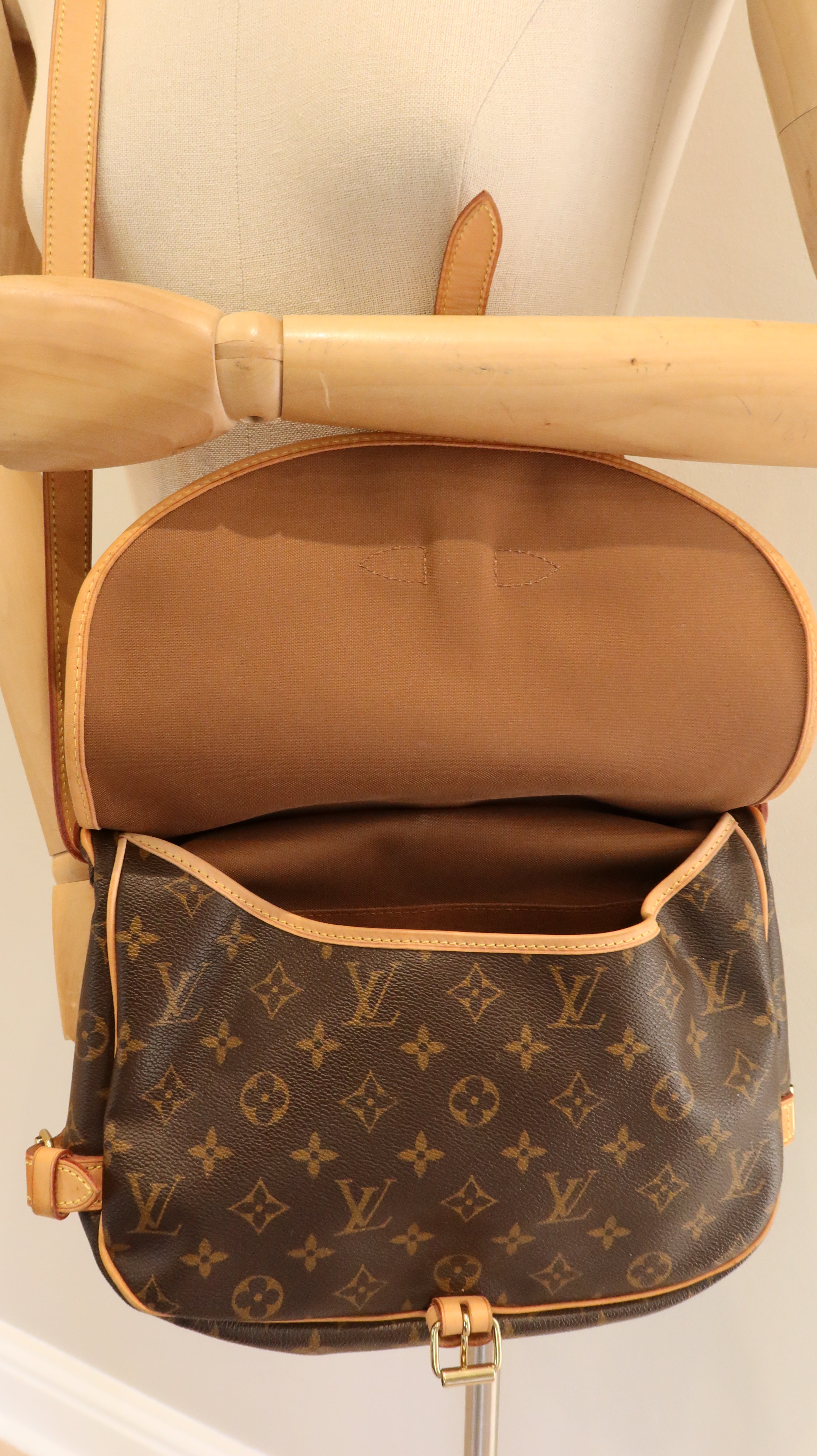 Louis Vuitton Saumur Bag