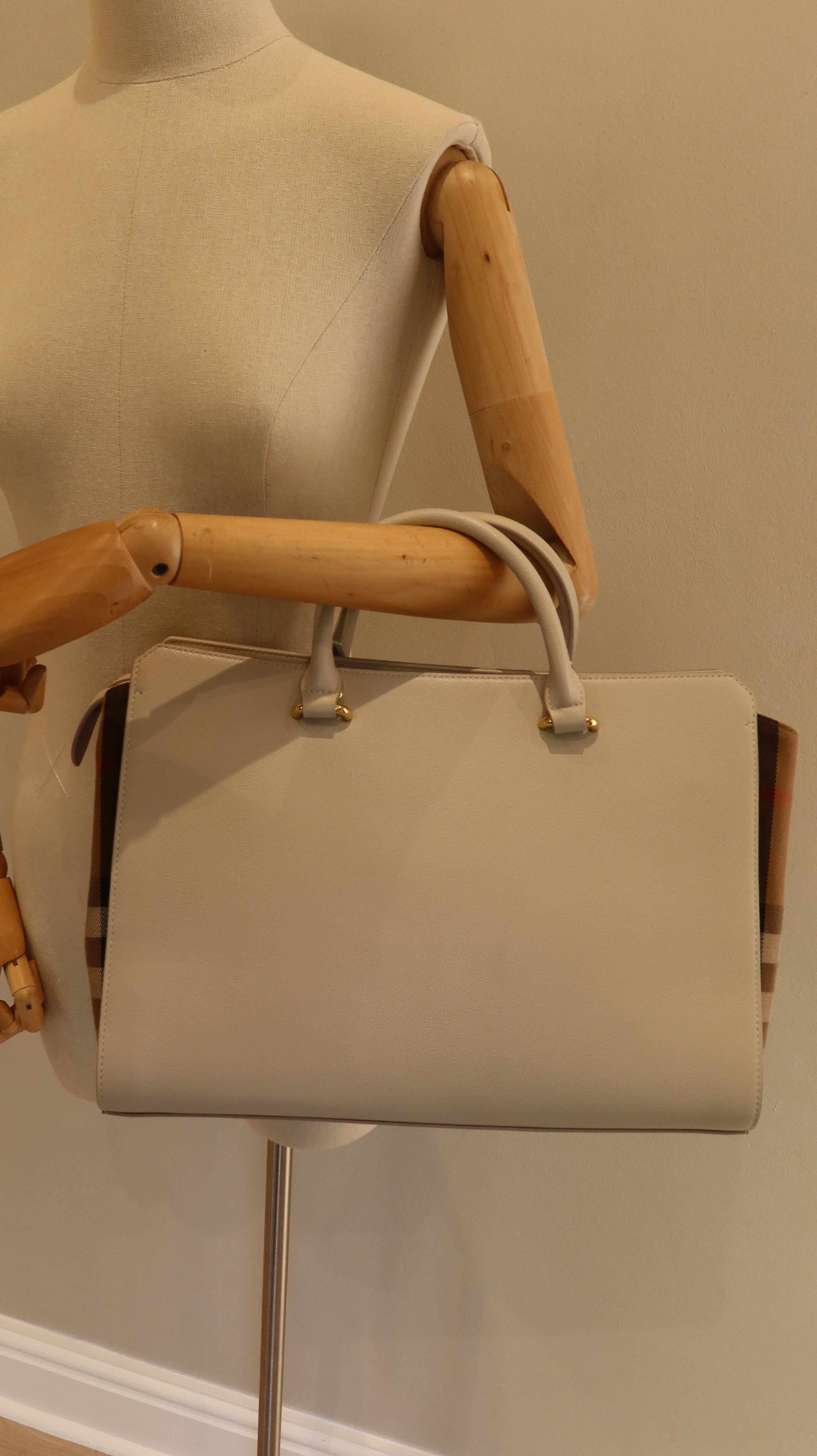 Burberry Banwell Tote