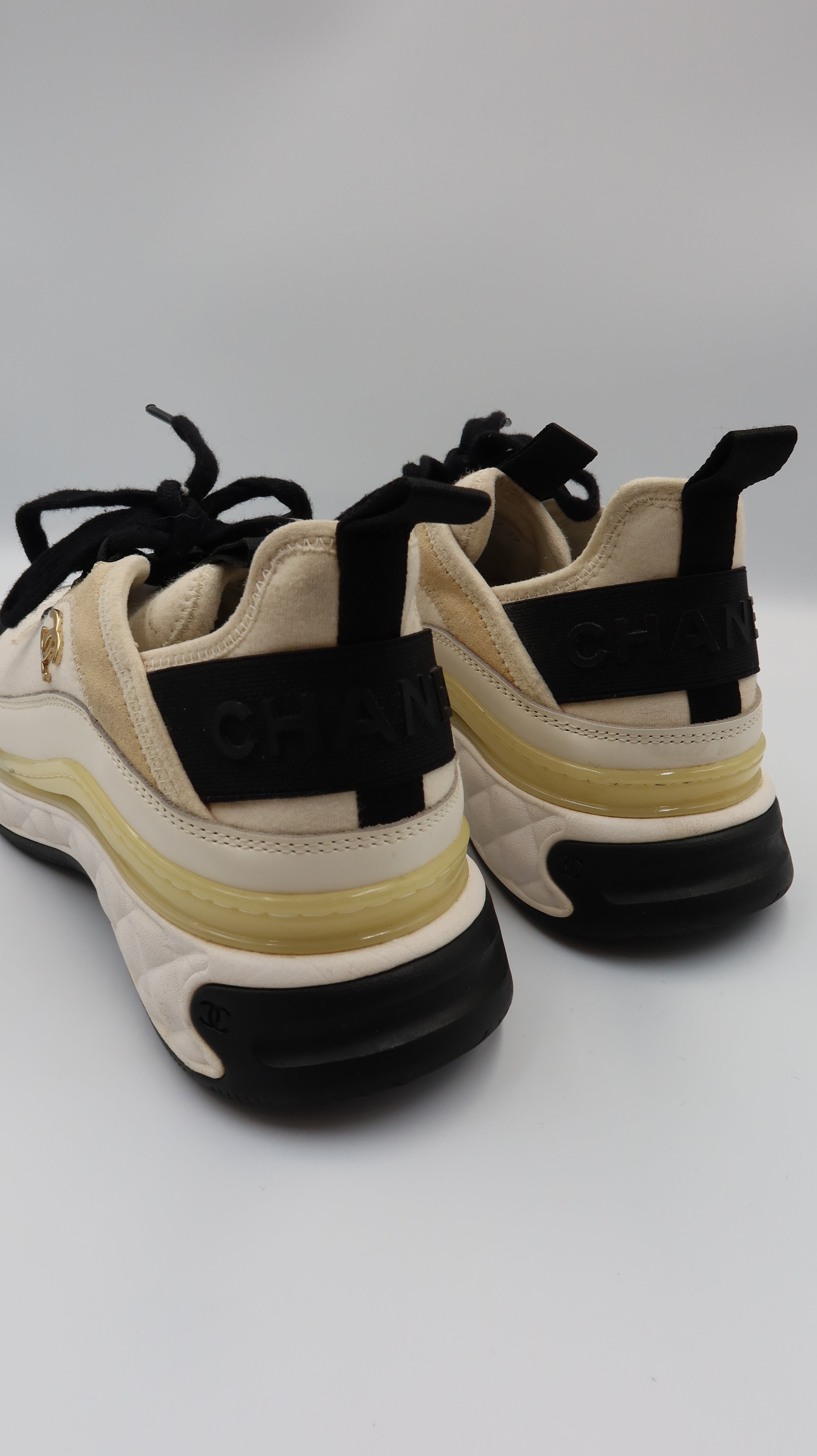 Chanel Sneakers (EU37)