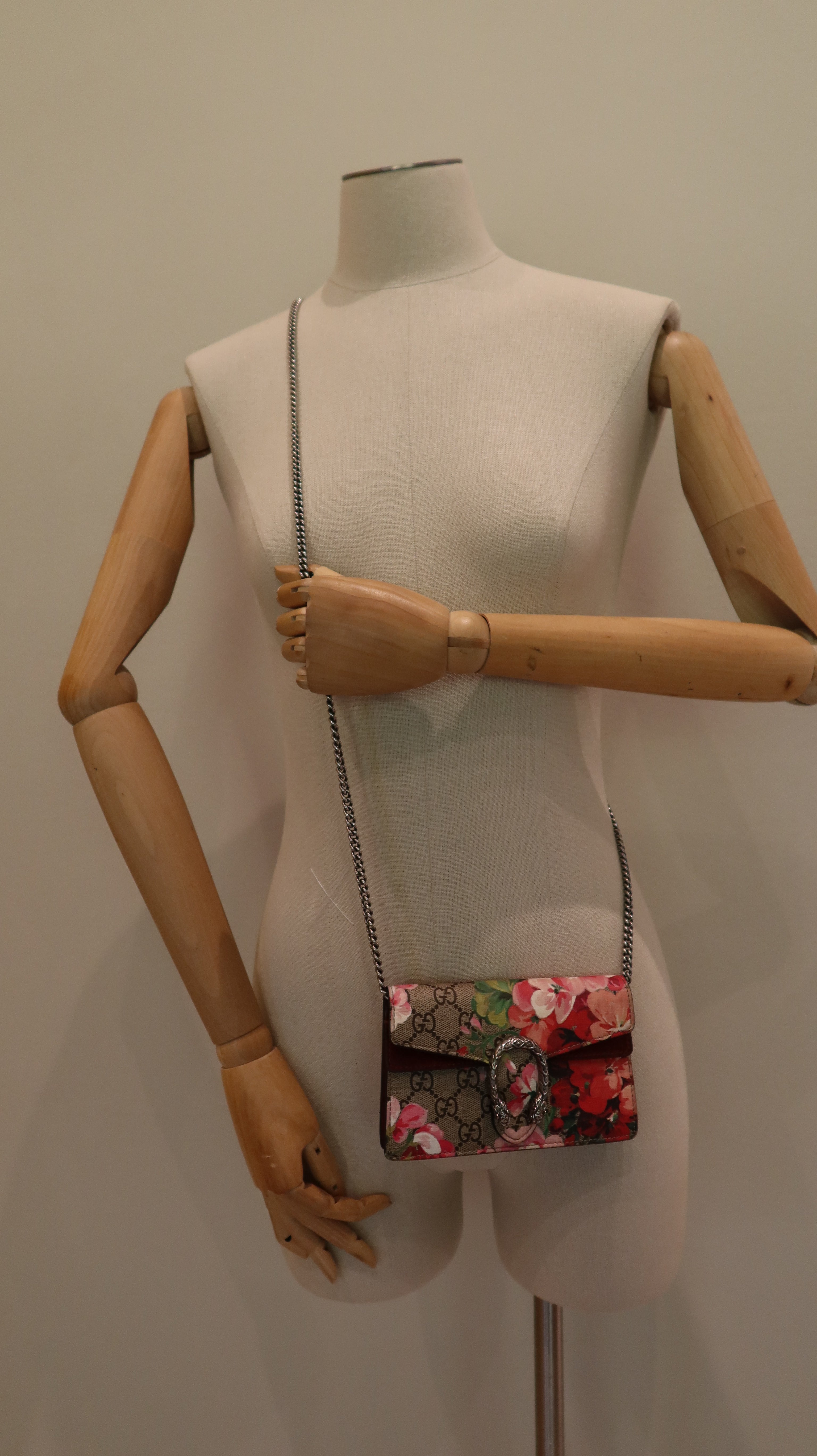 Gucci Super Mini Dionysus Blooms Bag