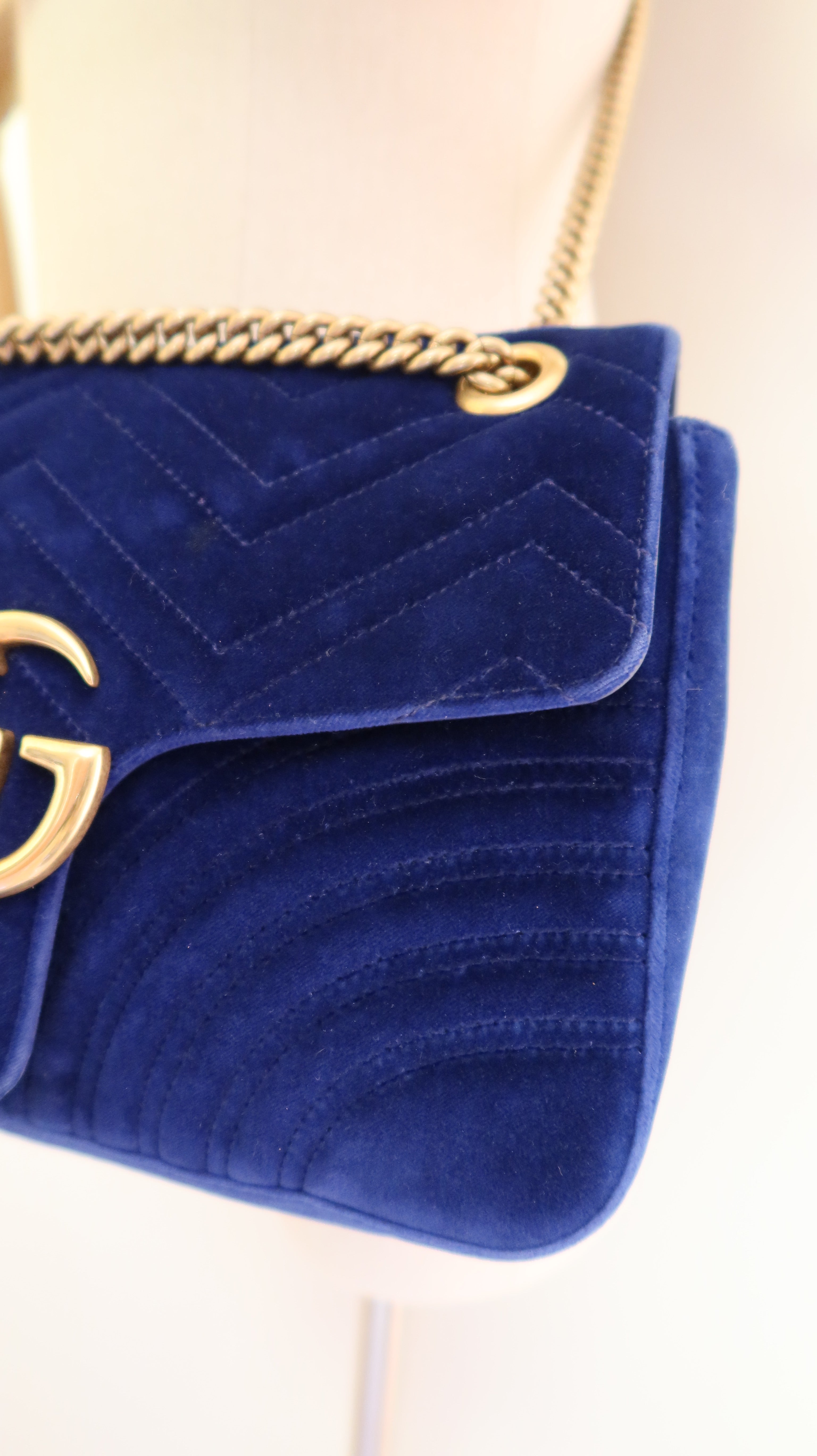 Gucci Marmont Medium Shoulder Bag