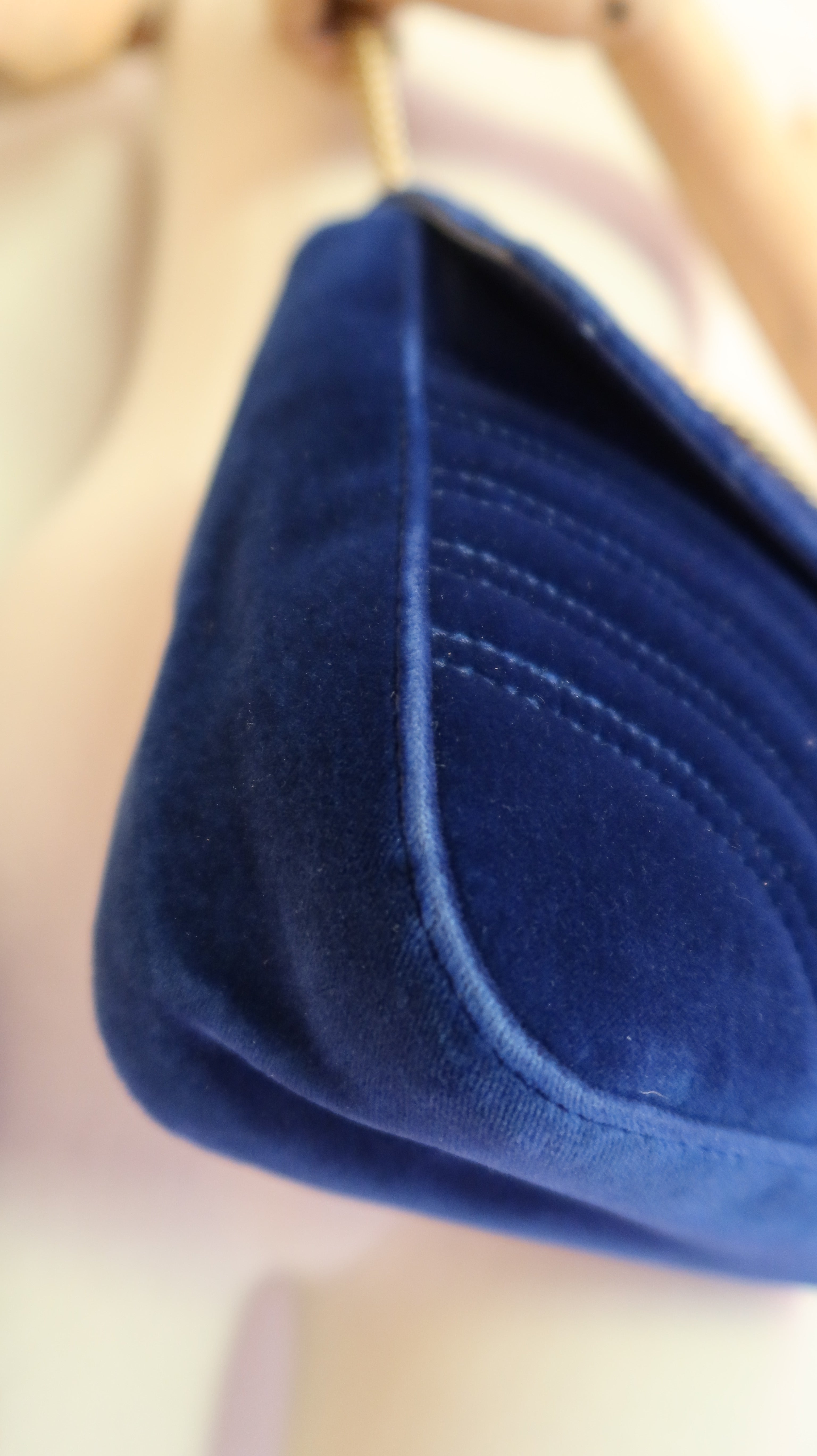 Gucci Marmont Medium Shoulder Bag