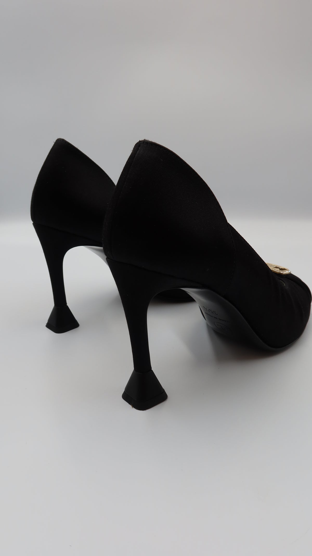 Chanel Silk Heels (EU35.5)