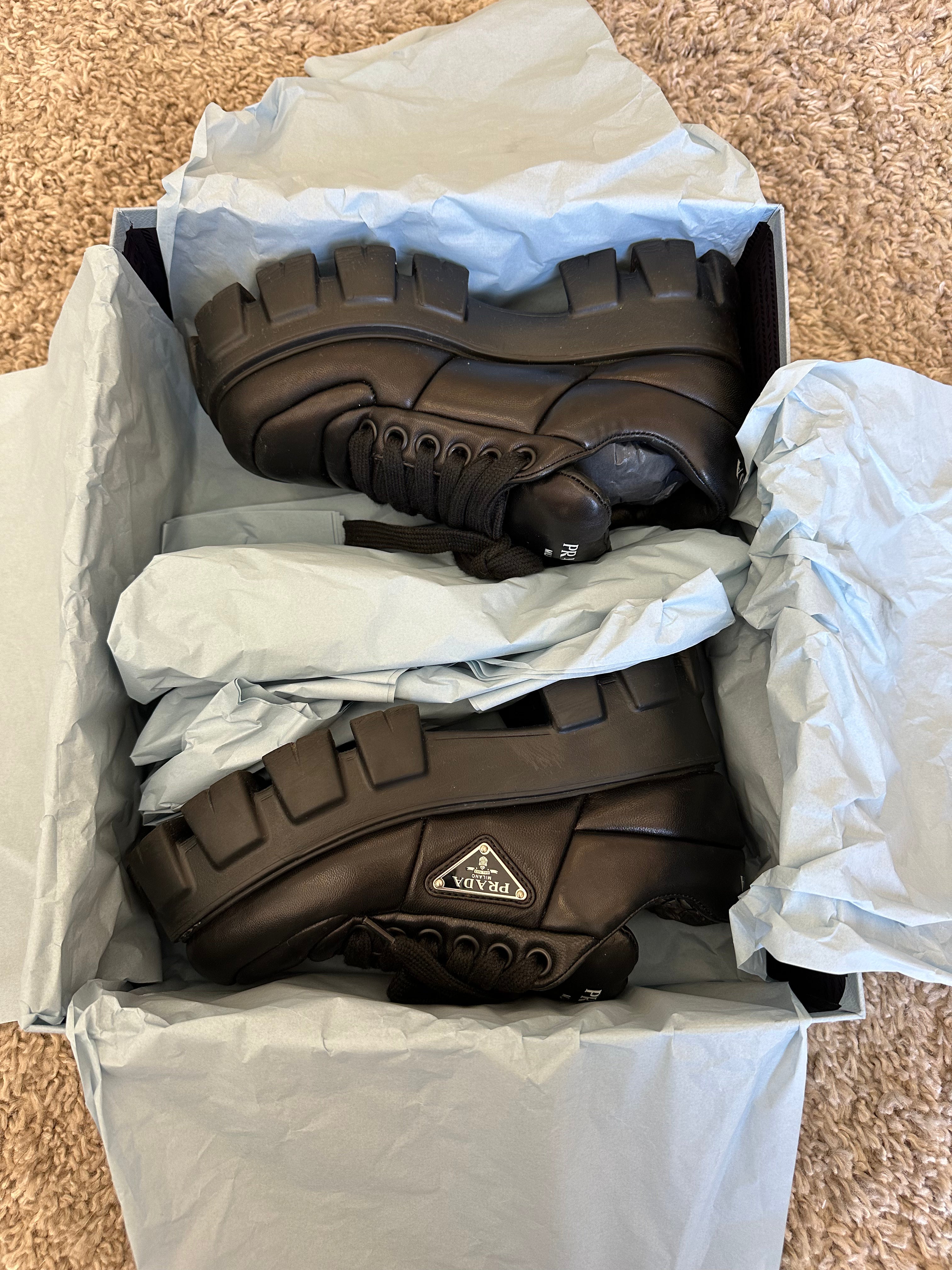 Prada Soft Lace Ups (EU37.5)