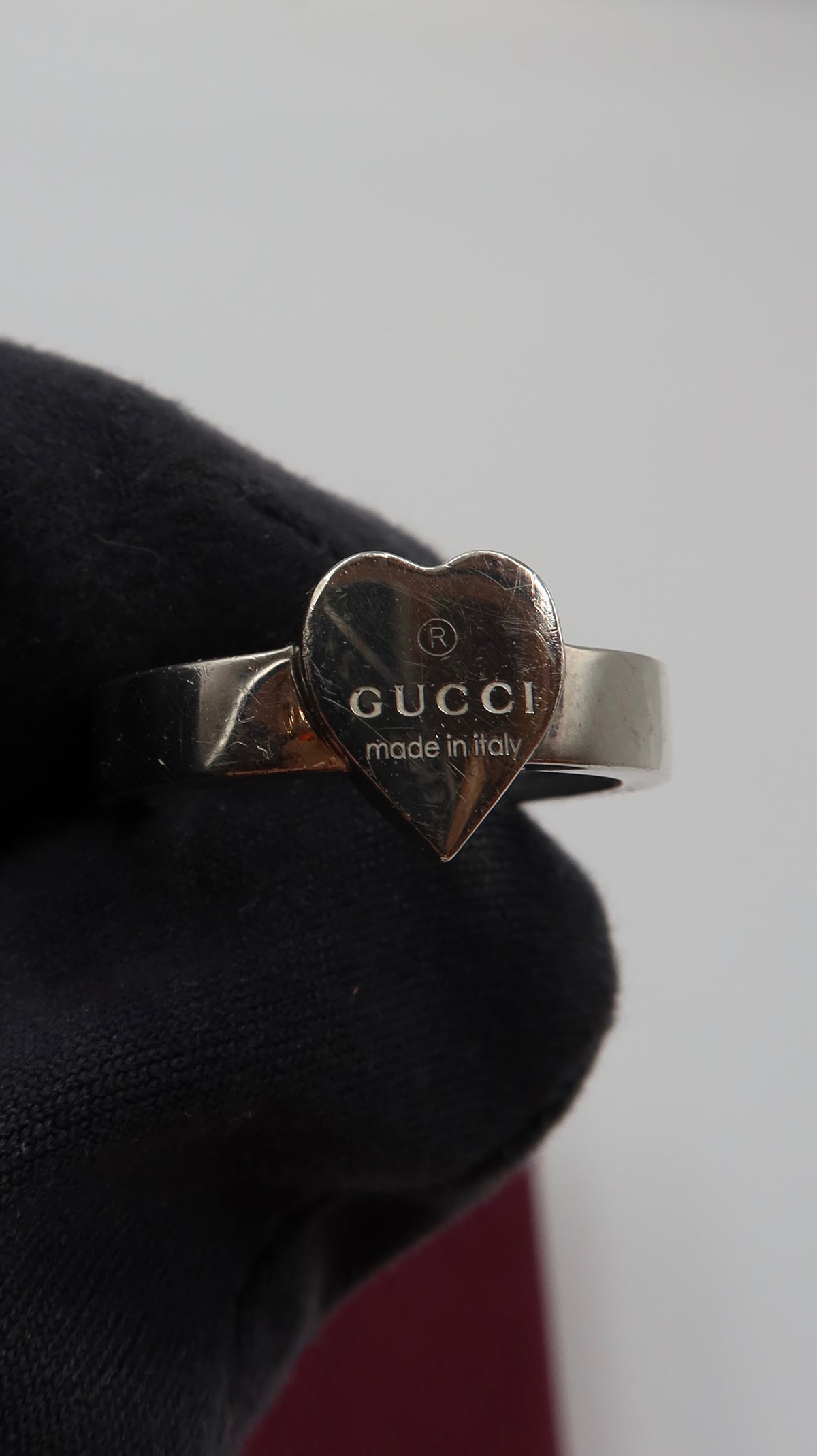 Gucci Trademark Heart Ring (13)