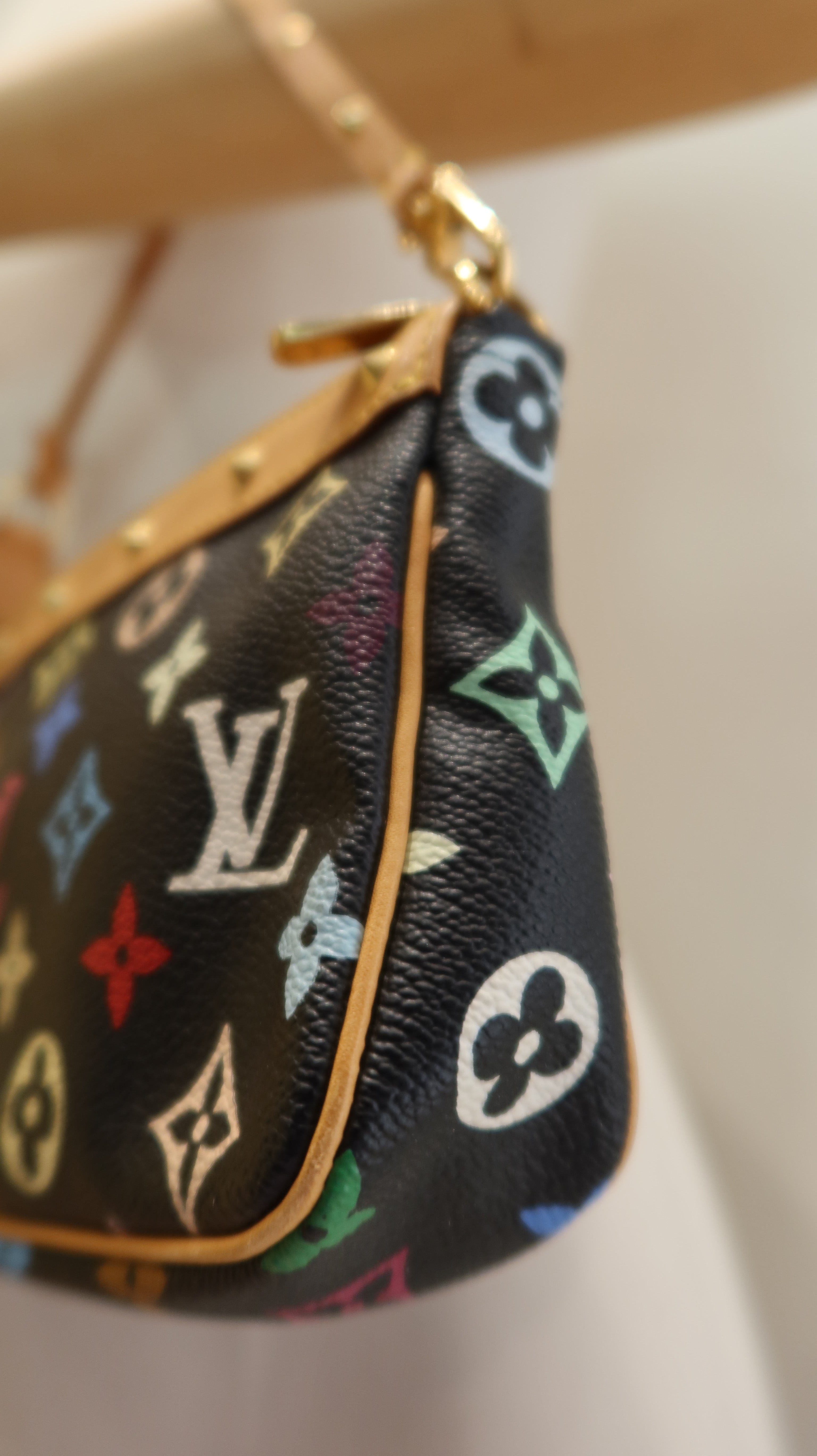 Louis Vuitton x Takashi Murakami Pochette Accessoires *Vintage*