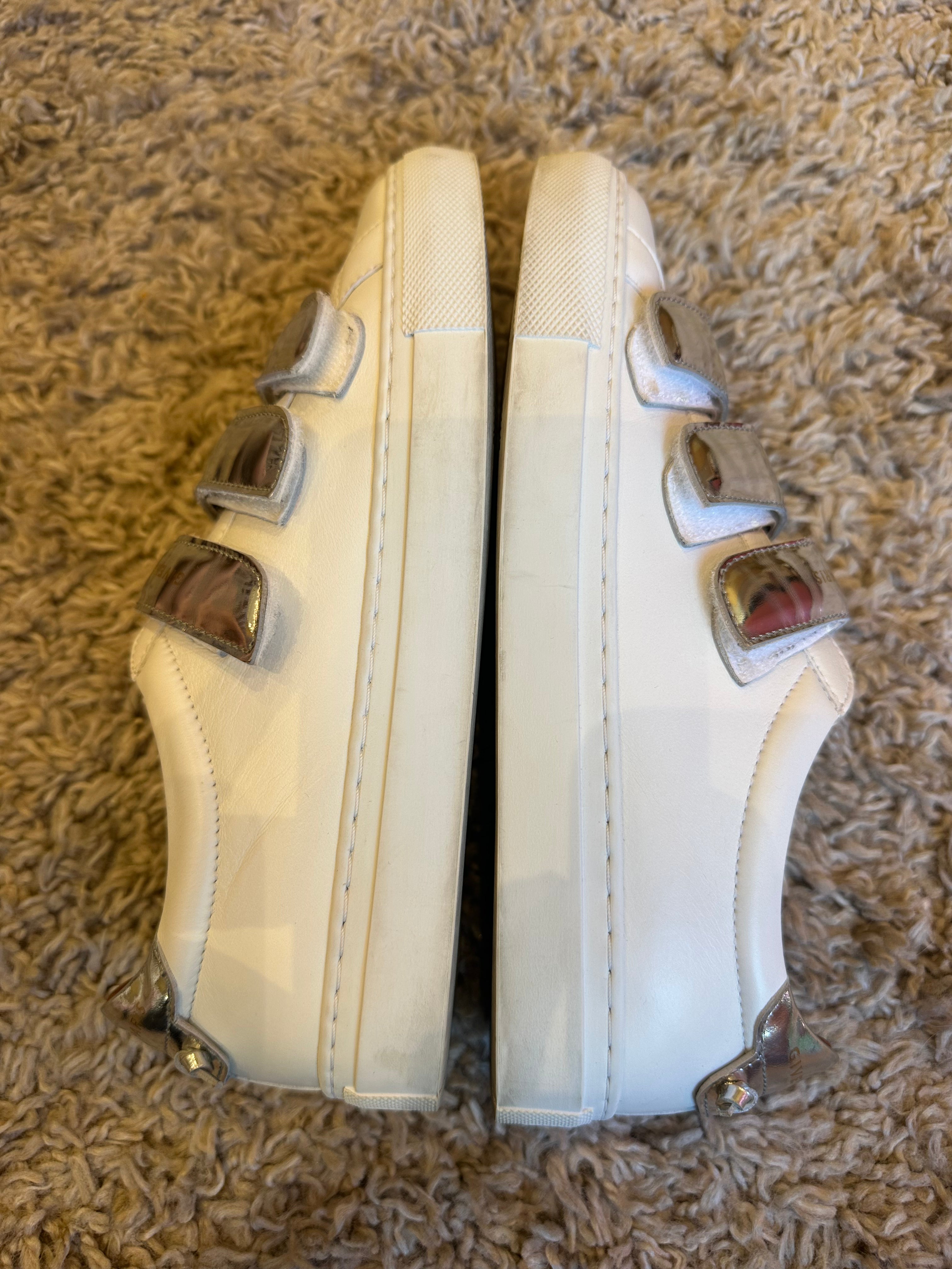 Givenchy Sneakers (EU36.5)