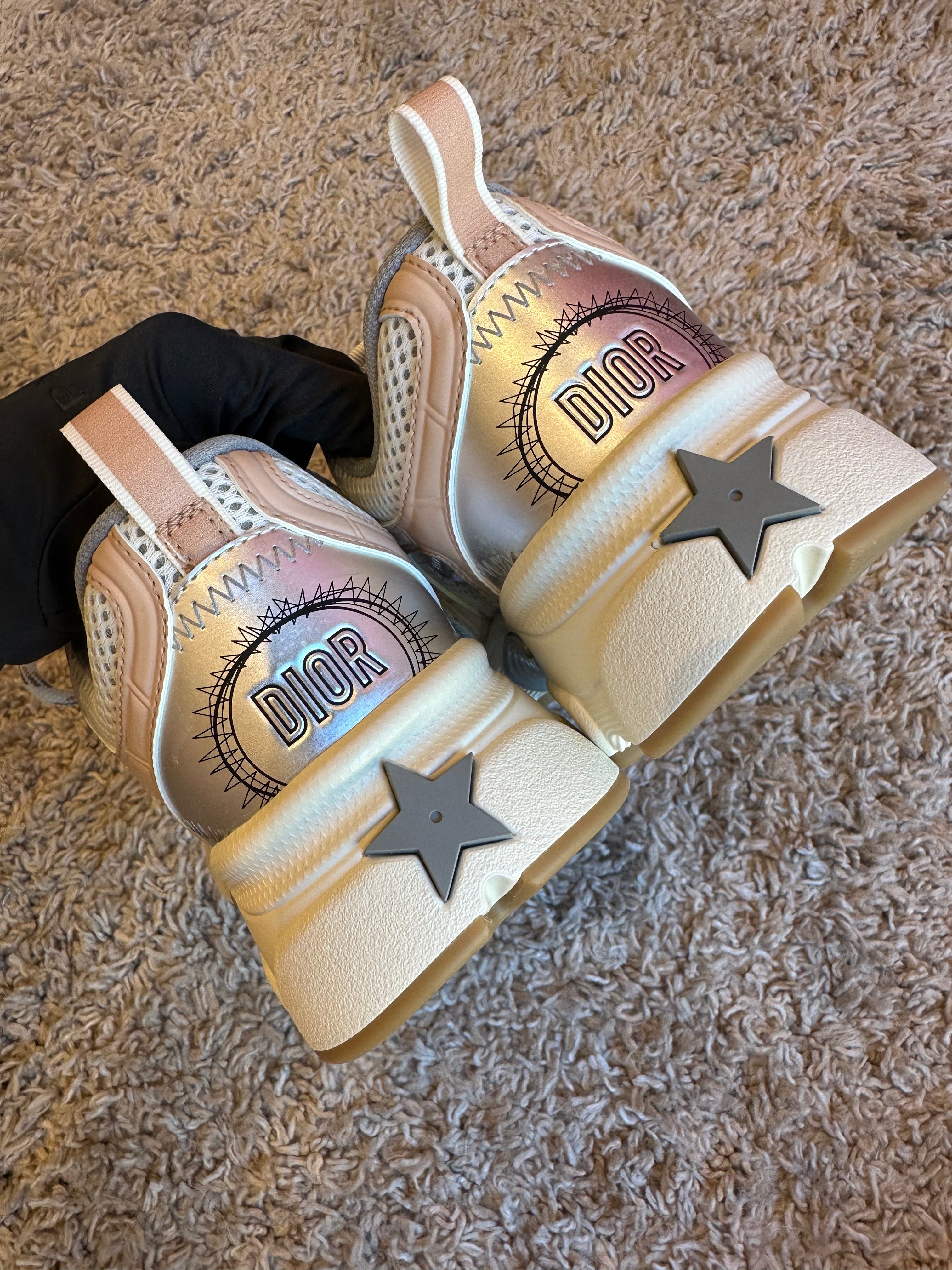 Christian Dior Chrono Sneakers (EU40/Store Fresh)