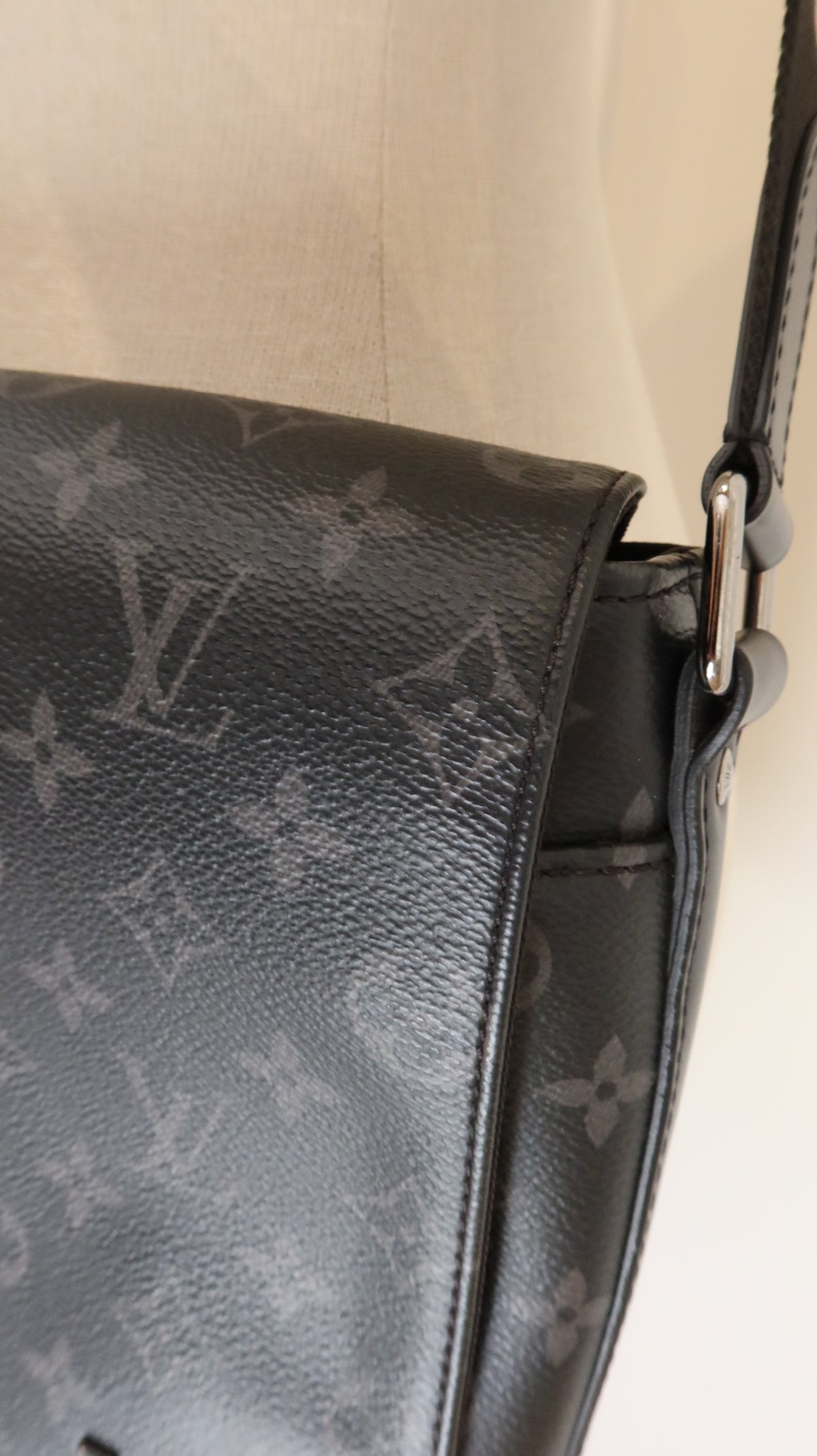 Louis Vuitton District PM Messenger Bag