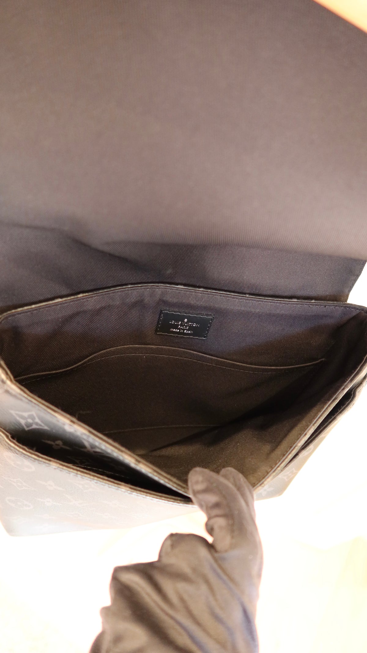 Louis Vuitton District PM Messenger Bag