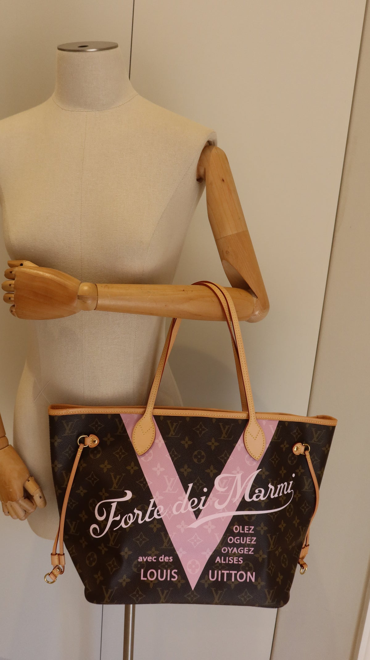 Louis Vuitton Neverfull MM *Limited Edition*