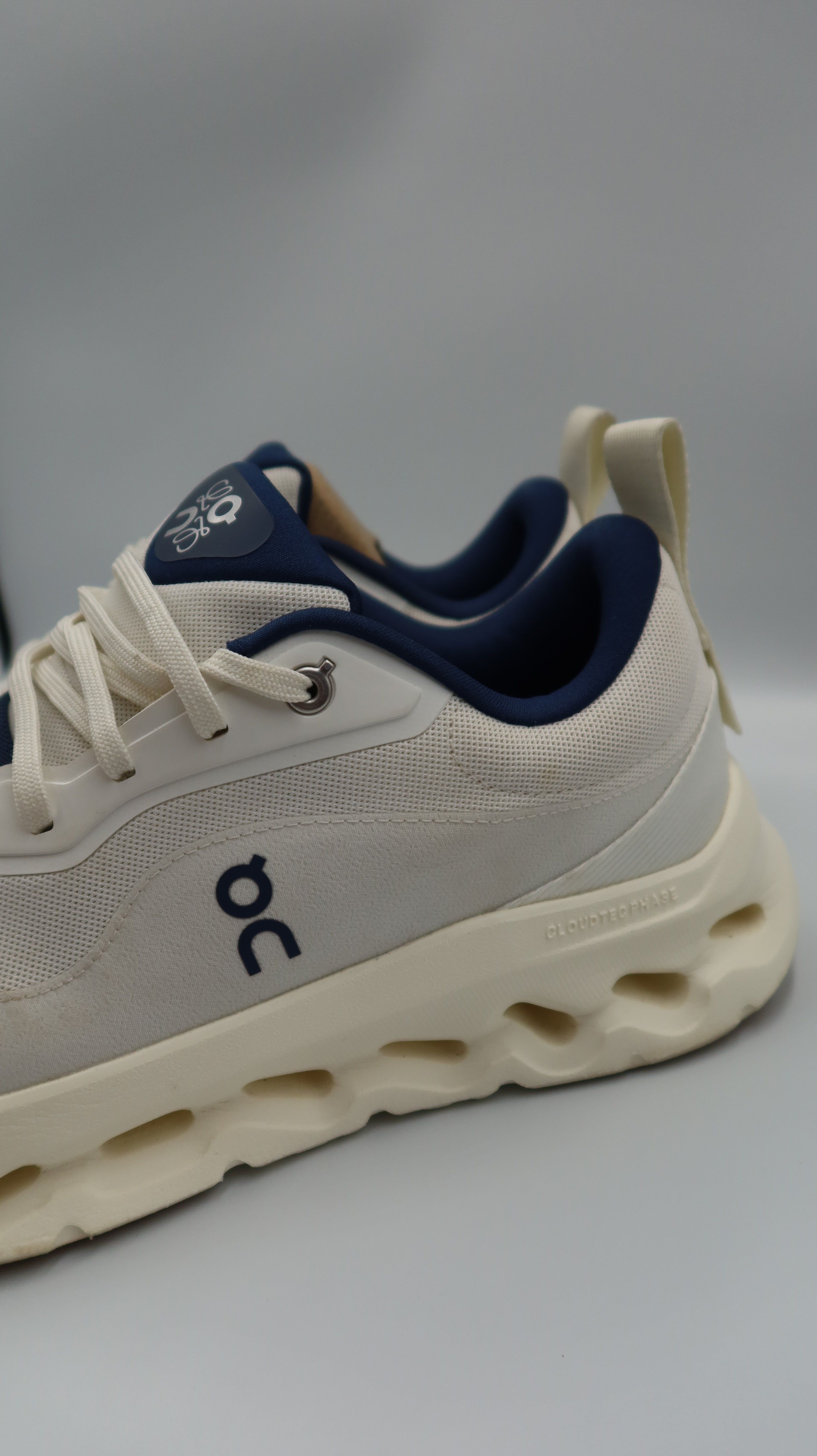 Loewe On Cloud (EU44)