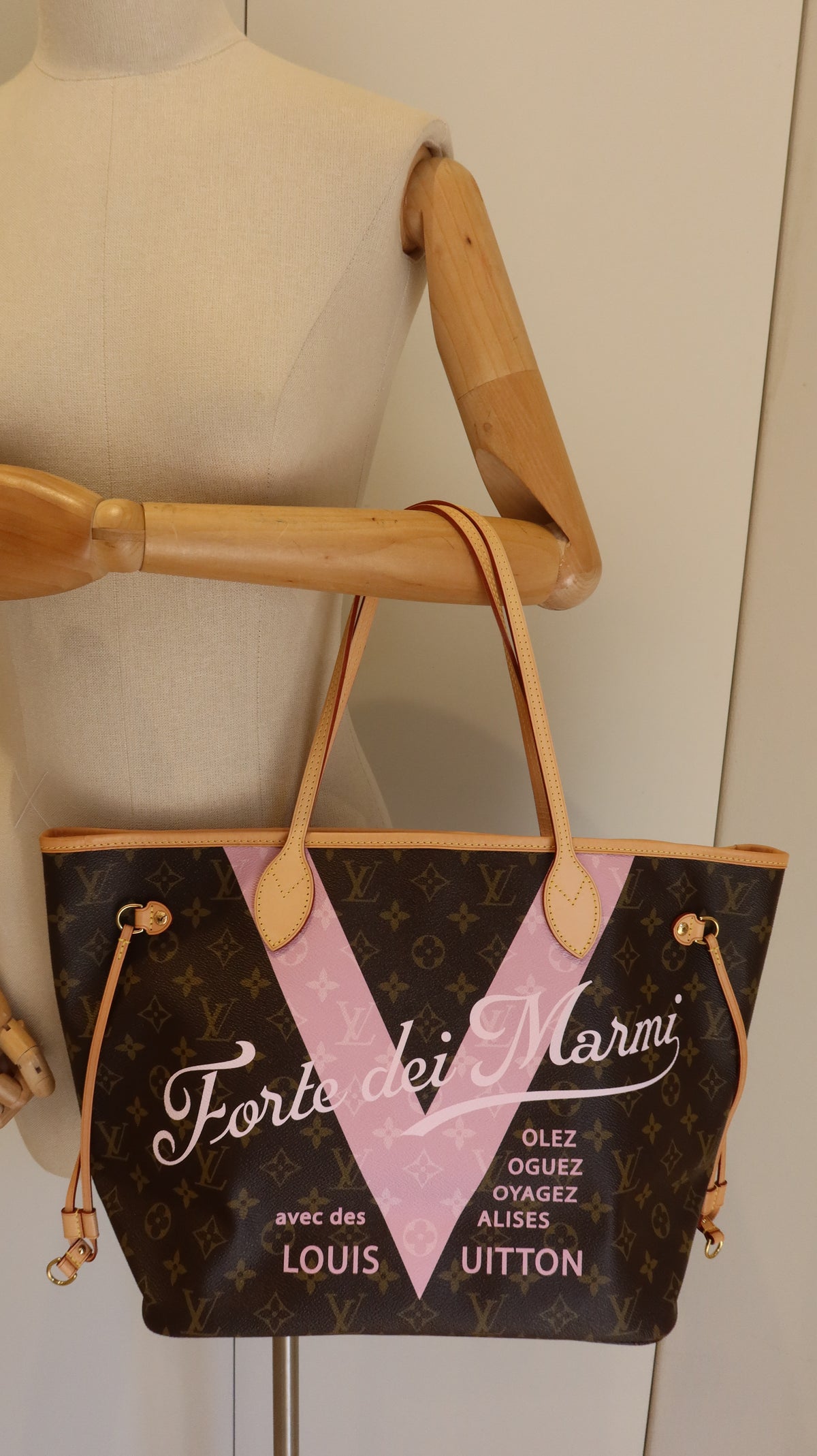 Louis Vuitton Neverfull MM *Limited Edition*