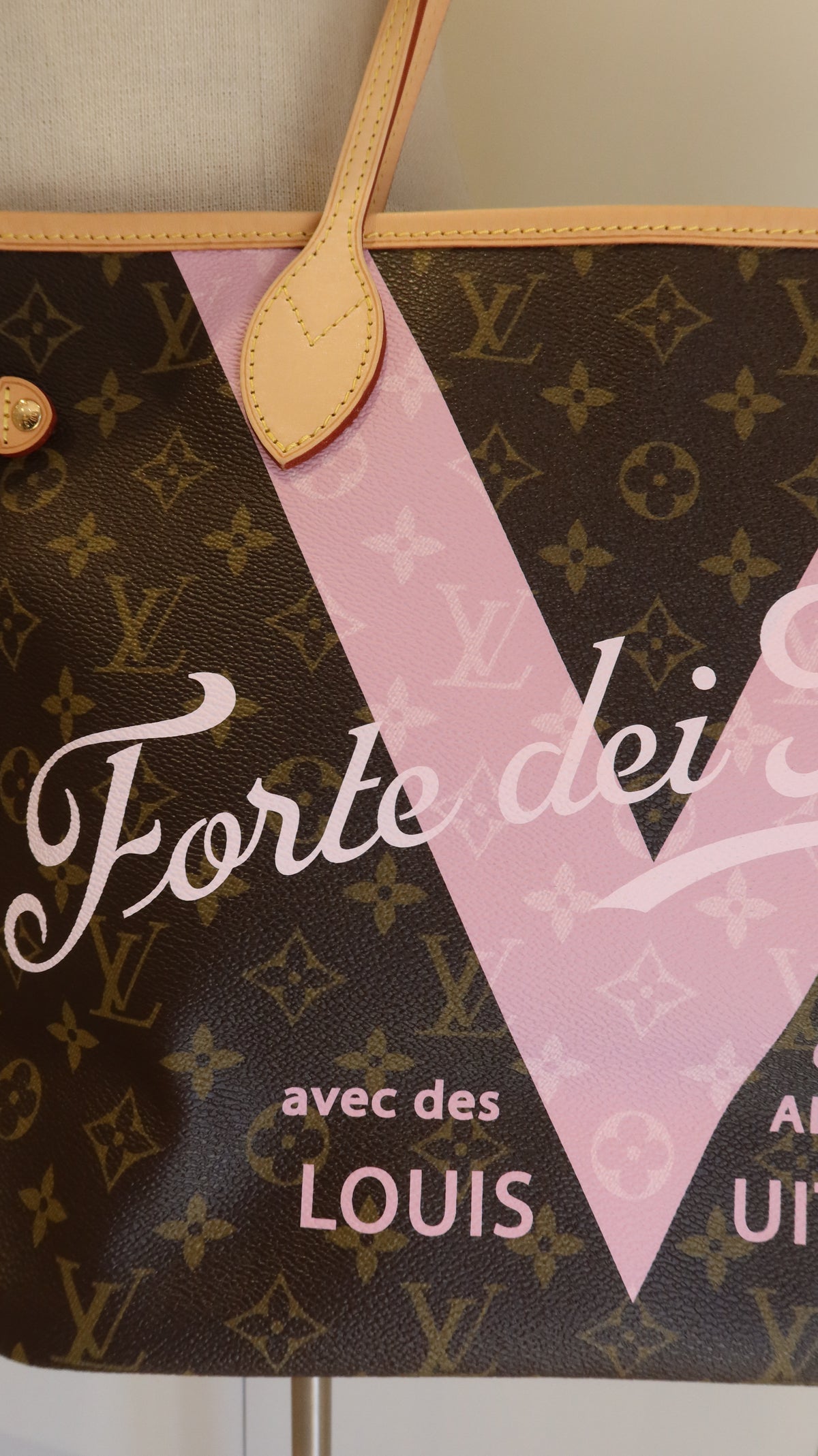 Louis Vuitton Neverfull MM *Limited Edition*