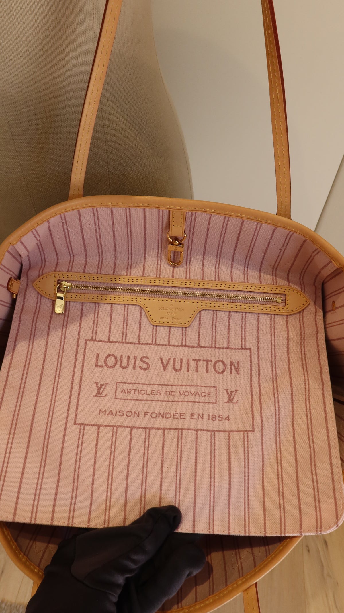 Louis Vuitton Neverfull MM *Limited Edition*