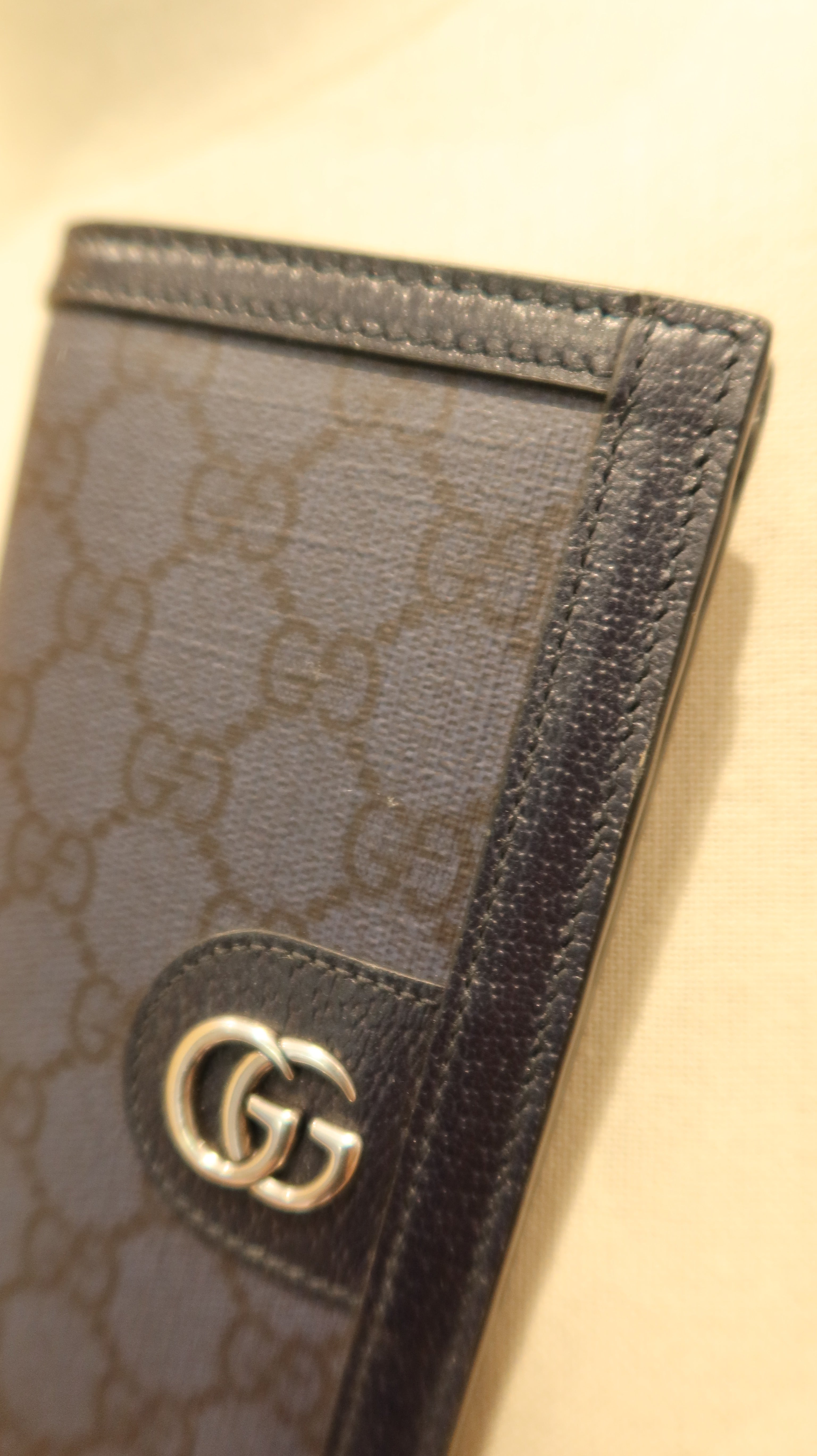 Gucci Bi Fold Wallet
