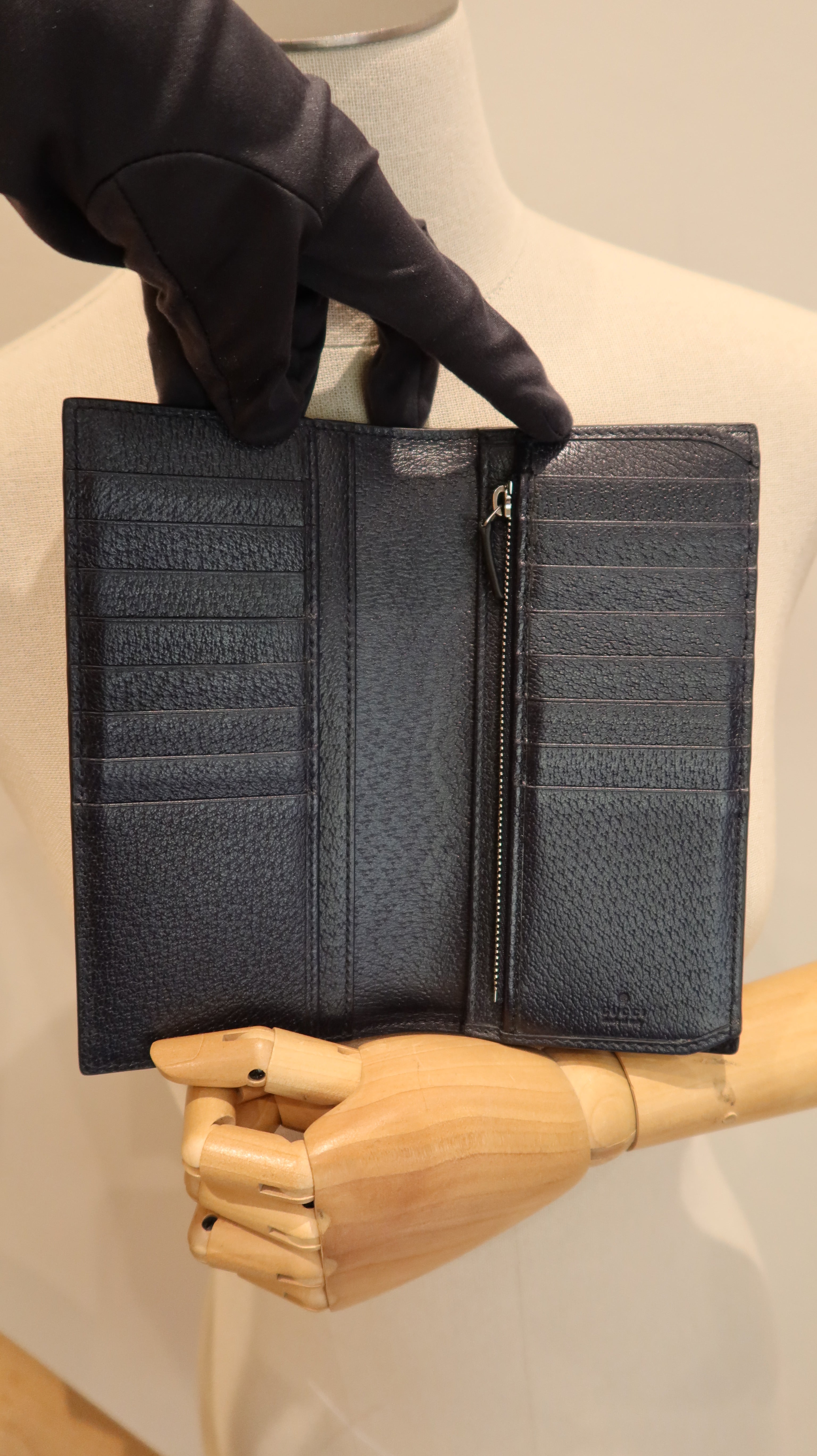 Gucci Bi Fold Wallet