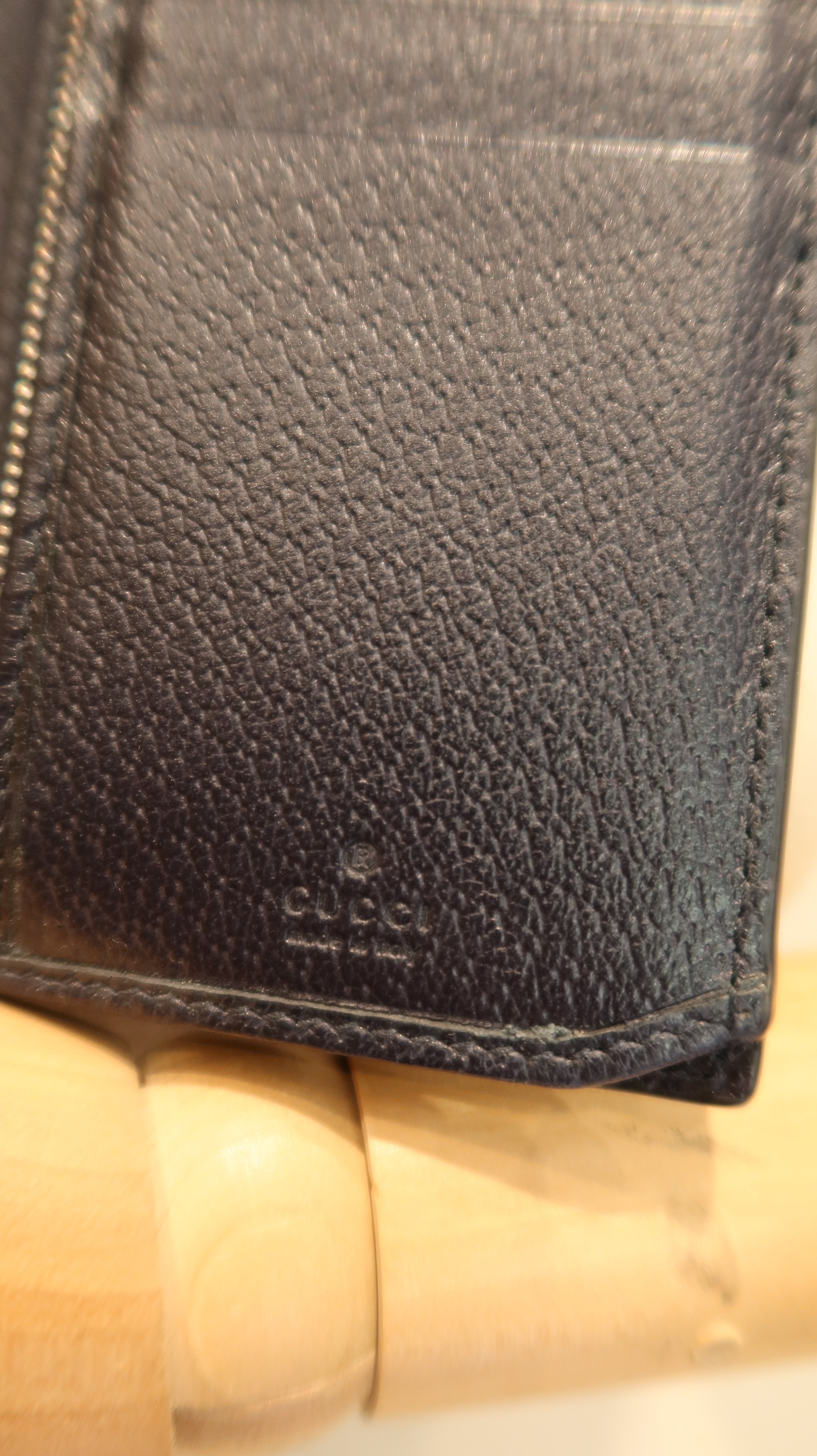 Gucci Bi Fold Wallet