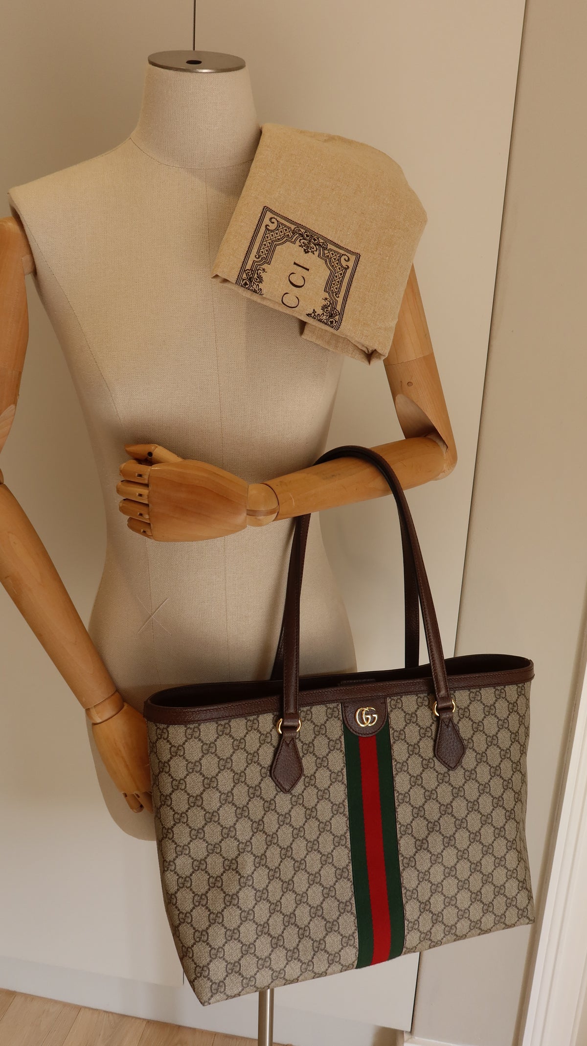 Gucci Ophidia Tote Bag