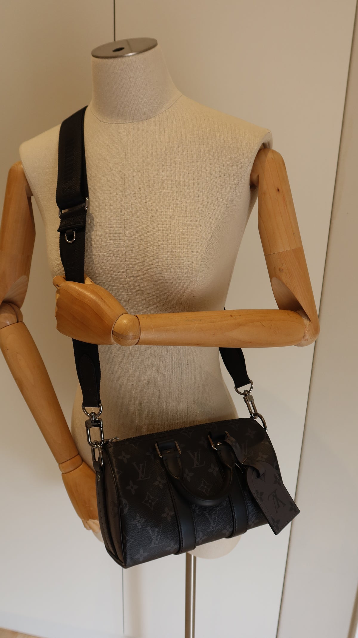 Louis Vuitton Keepall Bandoulière 25