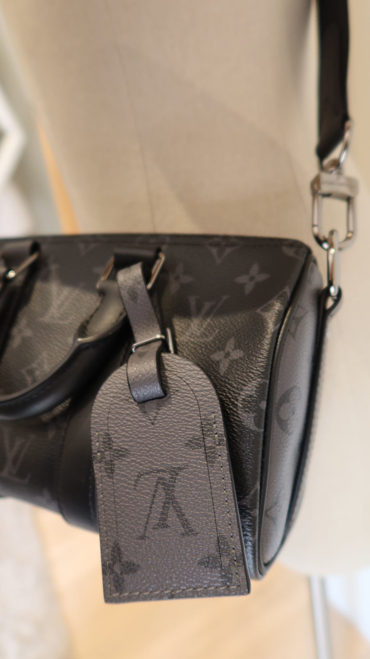 Louis Vuitton Keepall Bandoulière 25