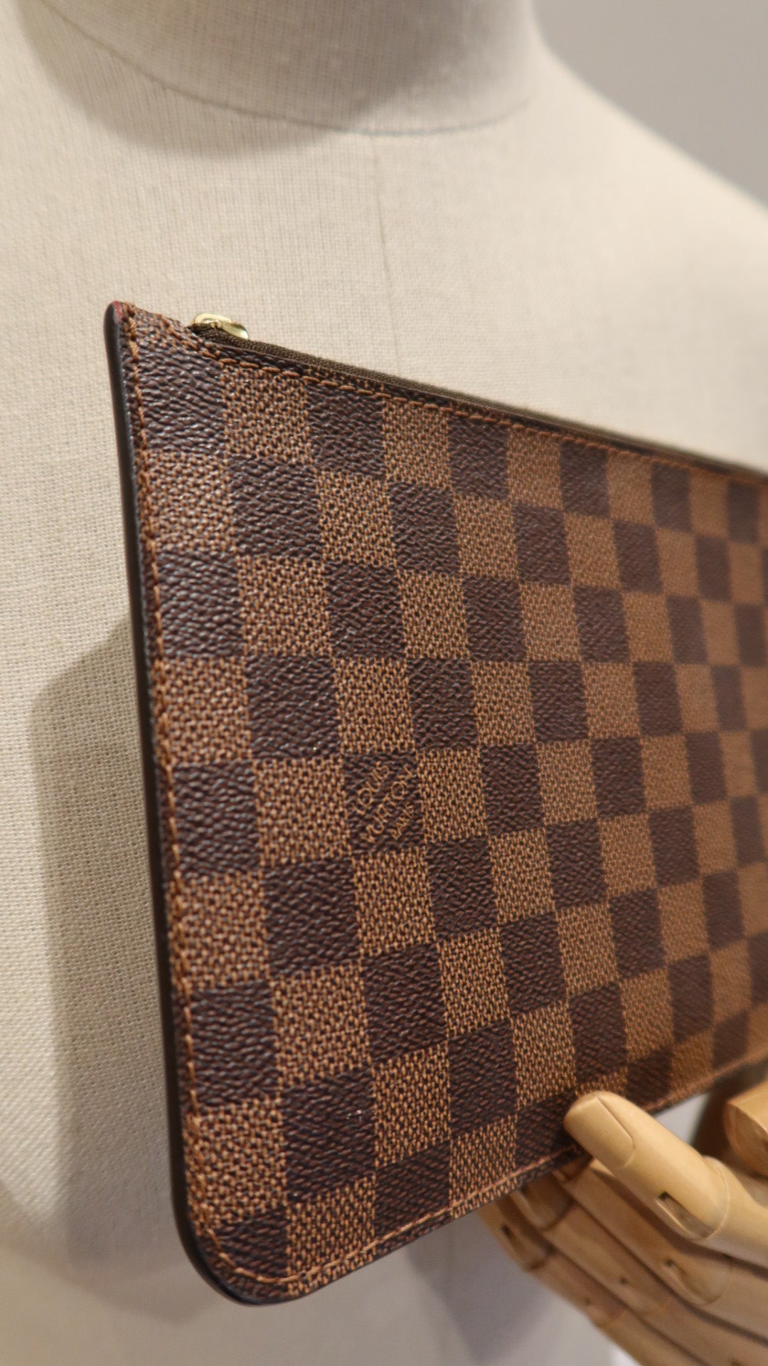 Louis Vuitton Neverfull Pochette