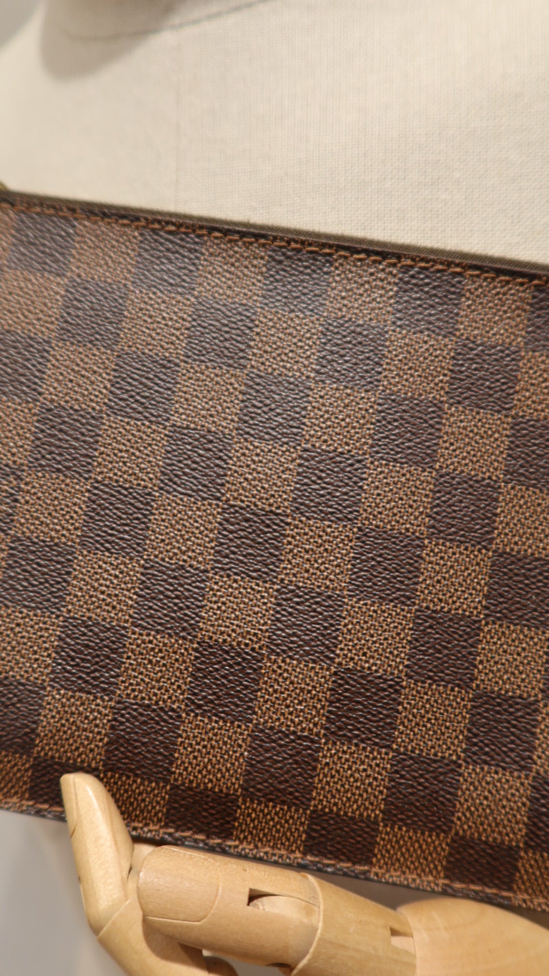 Louis Vuitton Neverfull Pochette