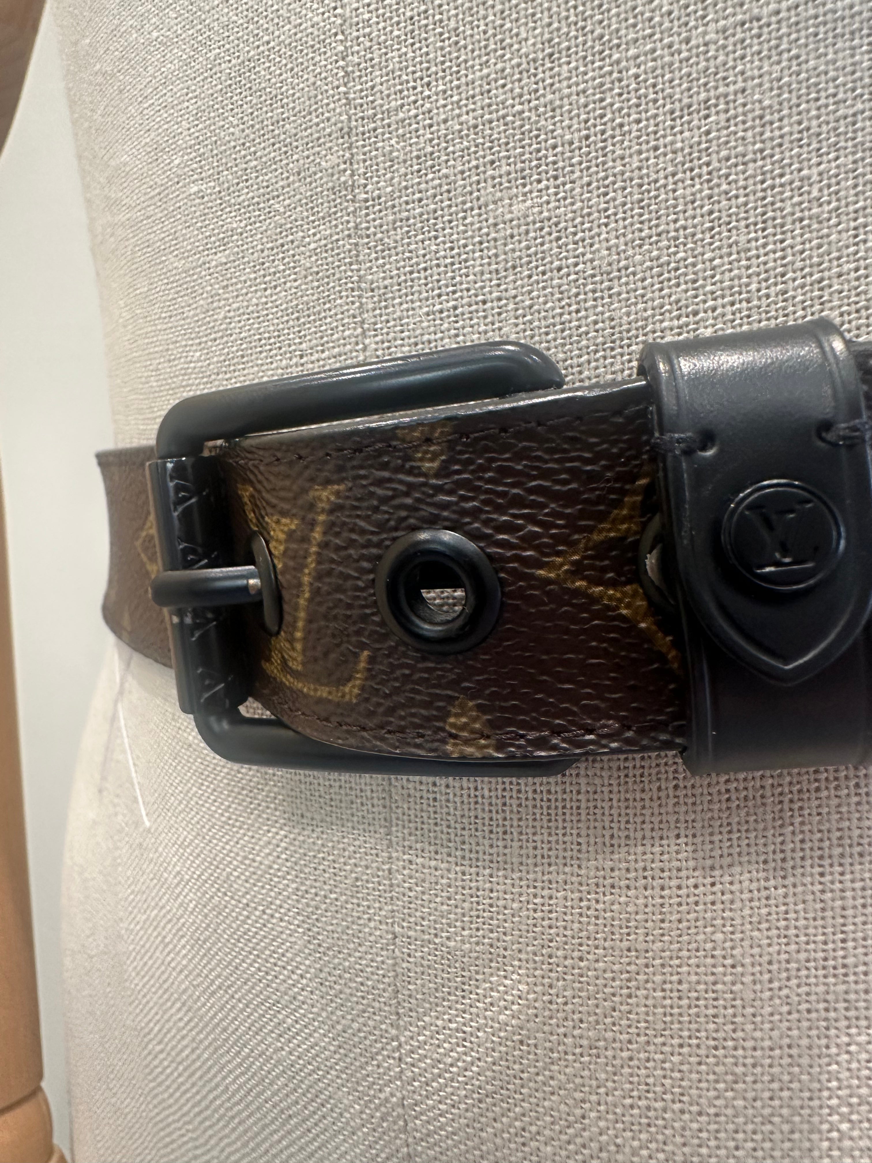 Louis Vuitton Mens Belt (100/40)