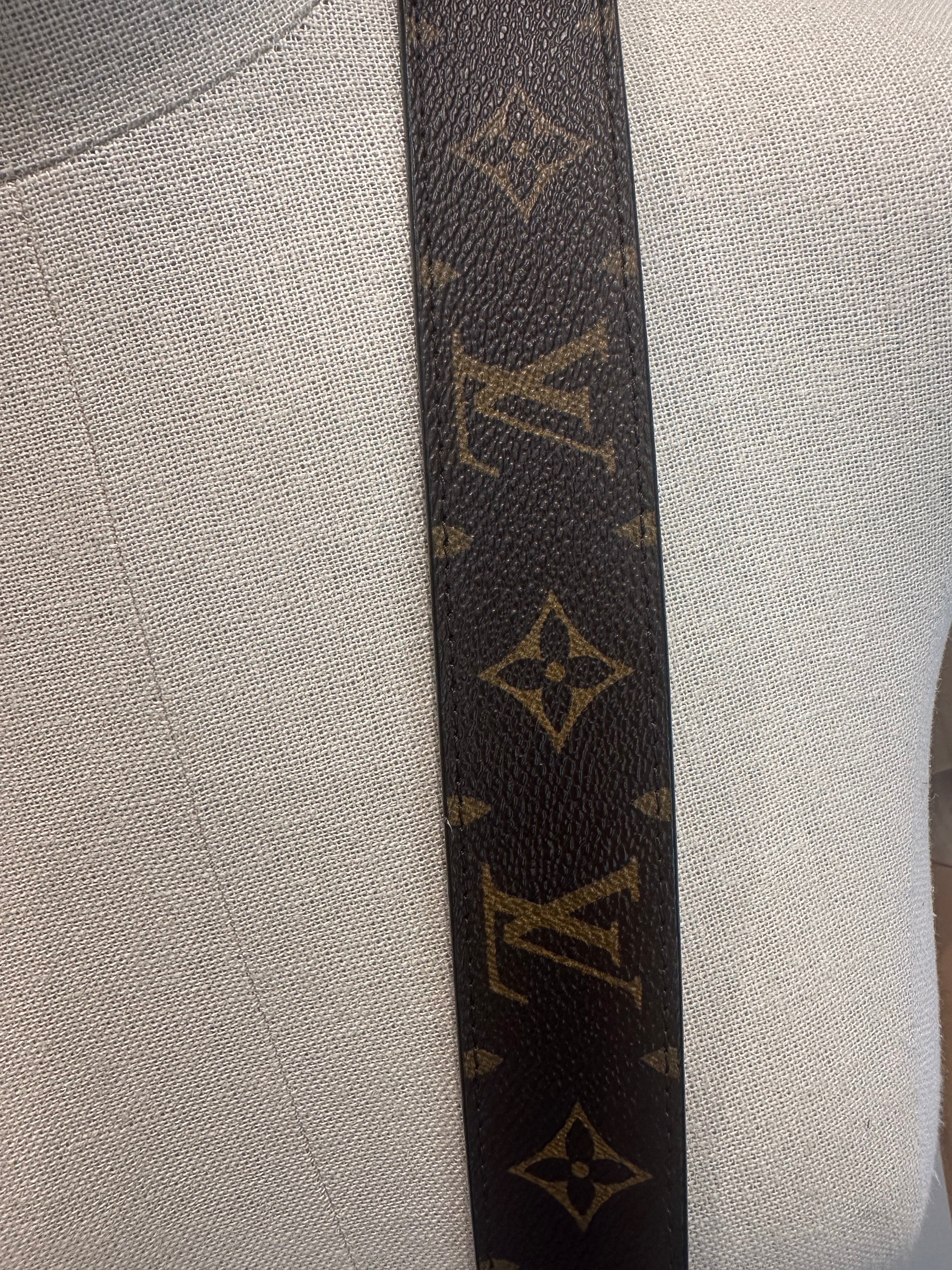 Louis Vuitton Mens Belt (100/40)
