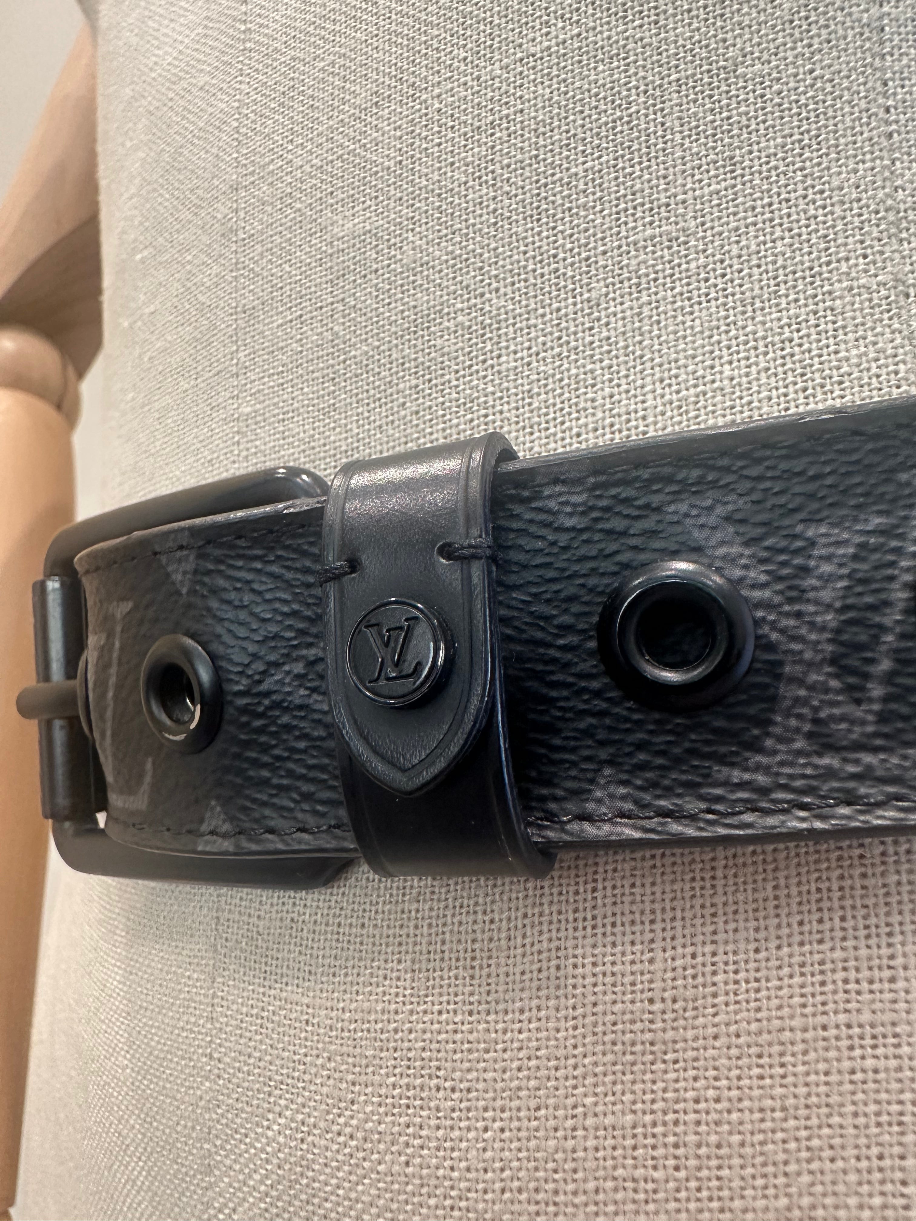 Louis Vuitton Mens Belt (100/40)