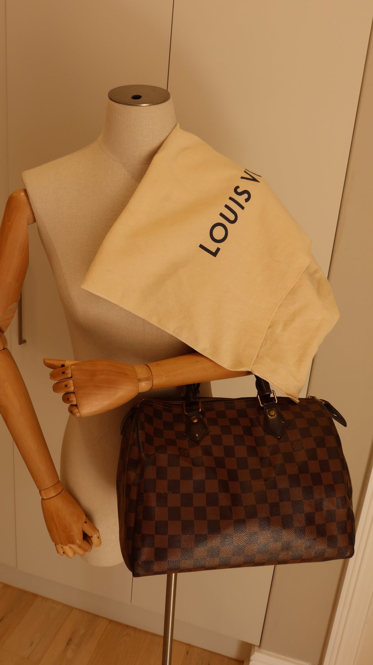 Louis Vuitton Speedy 30