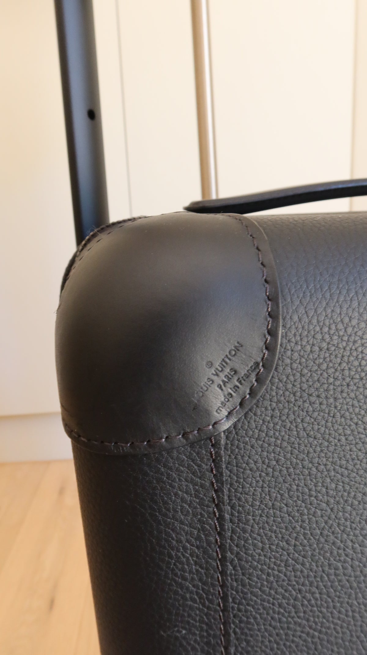 Louis Vuitton Horizon 55 Rolling Suitcase