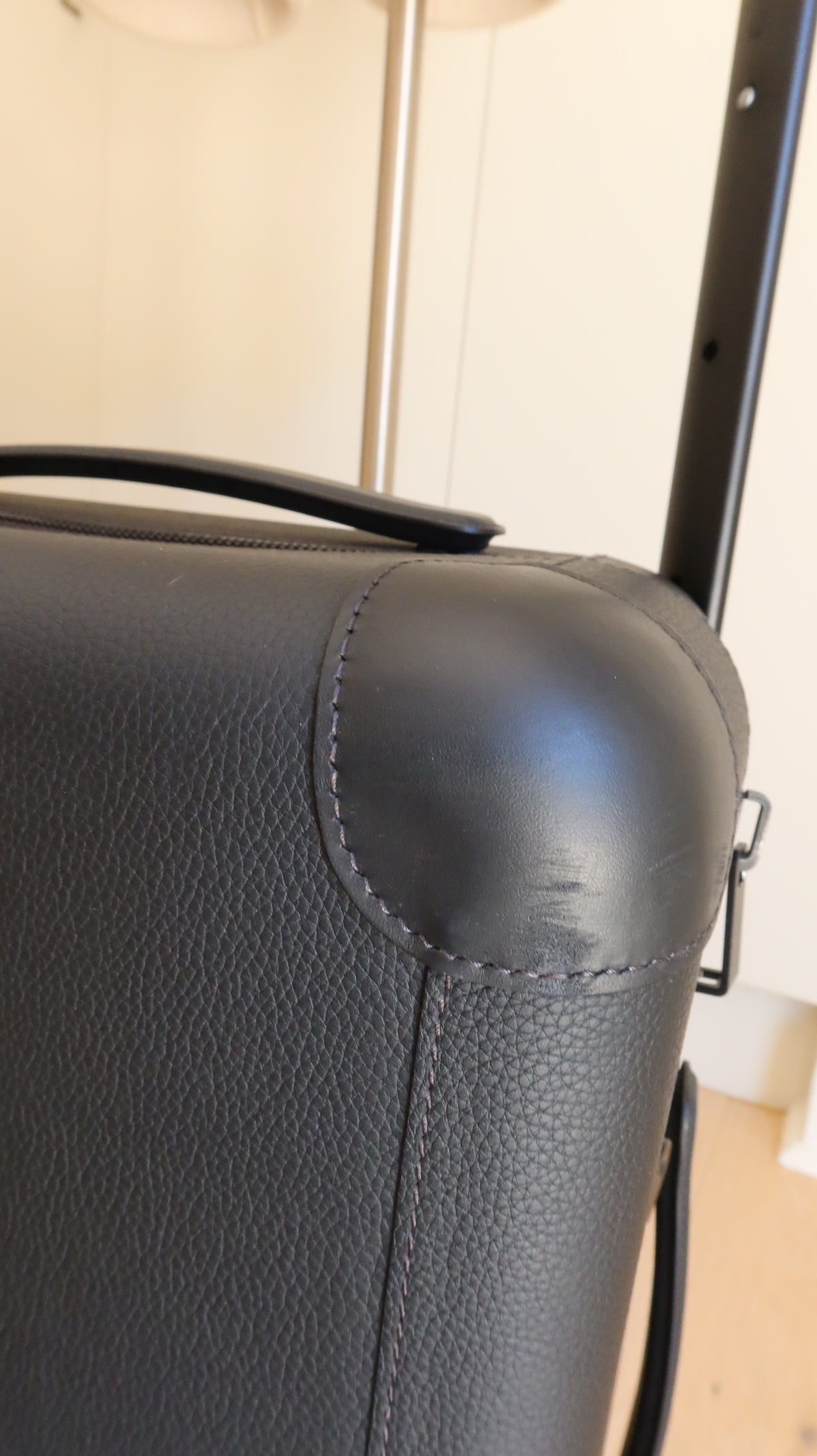 Louis Vuitton Horizon 55 Rolling Suitcase