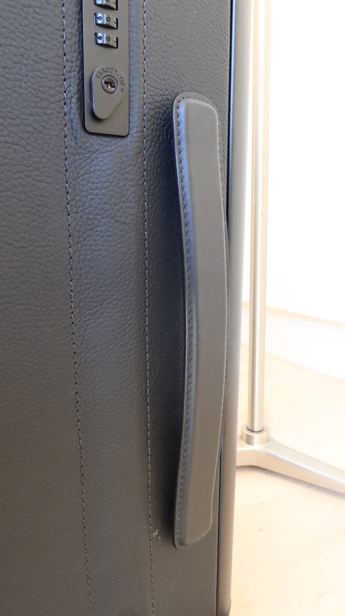 Louis Vuitton Horizon 55 Rolling Suitcase