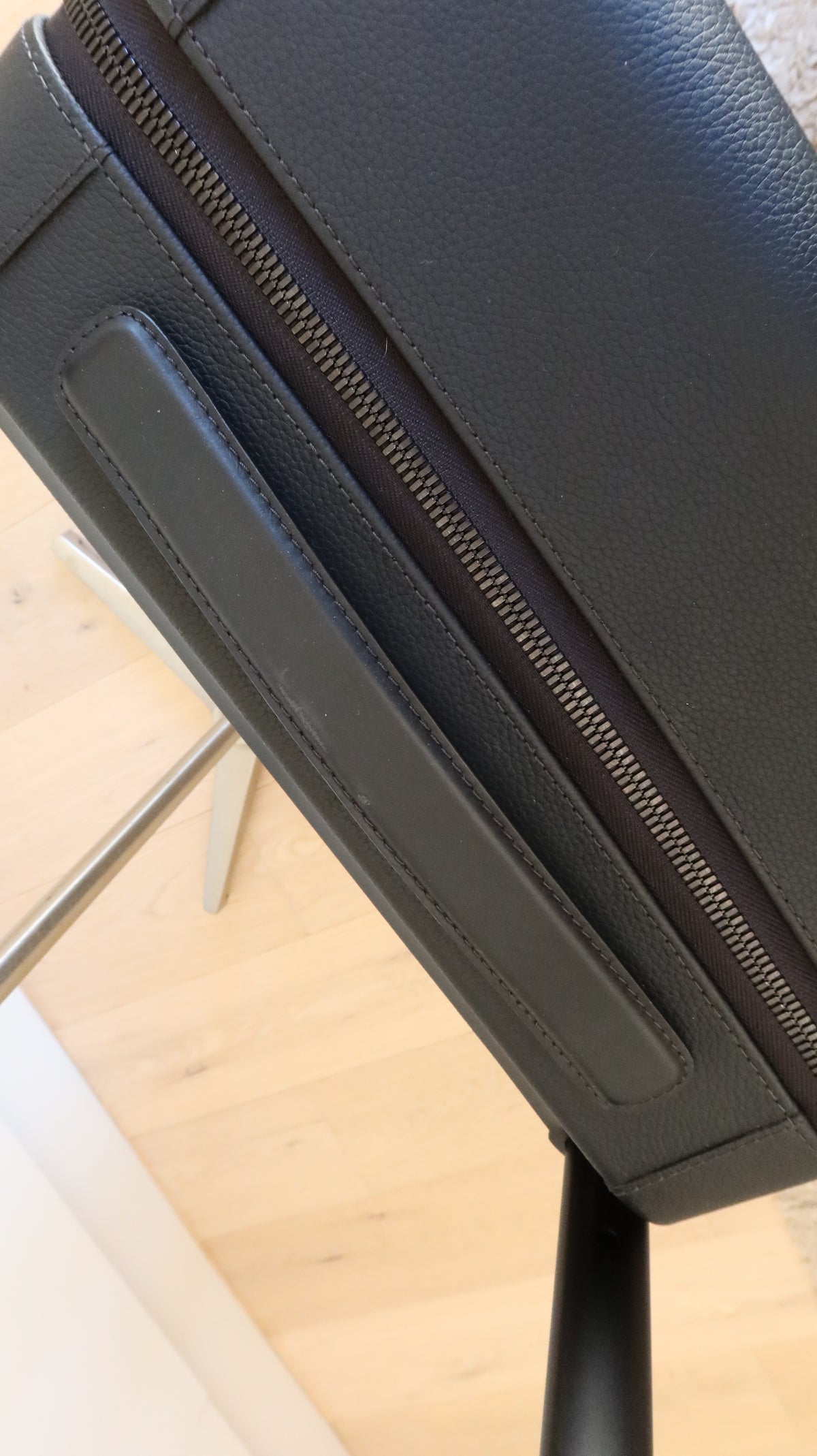 Louis Vuitton Horizon 55 Rolling Suitcase