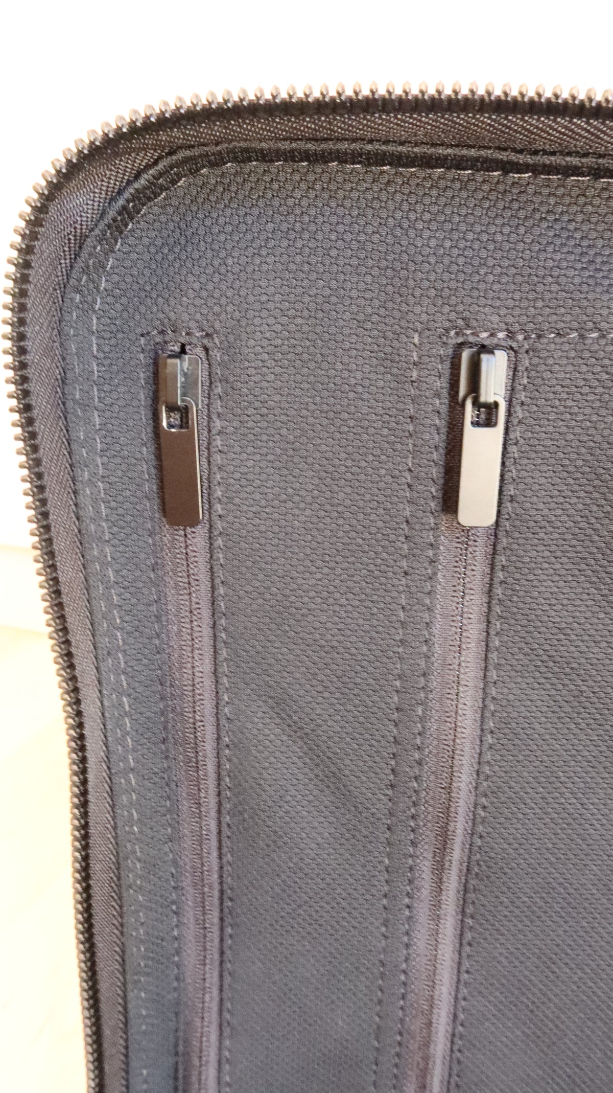 Louis Vuitton Horizon 55 Rolling Suitcase