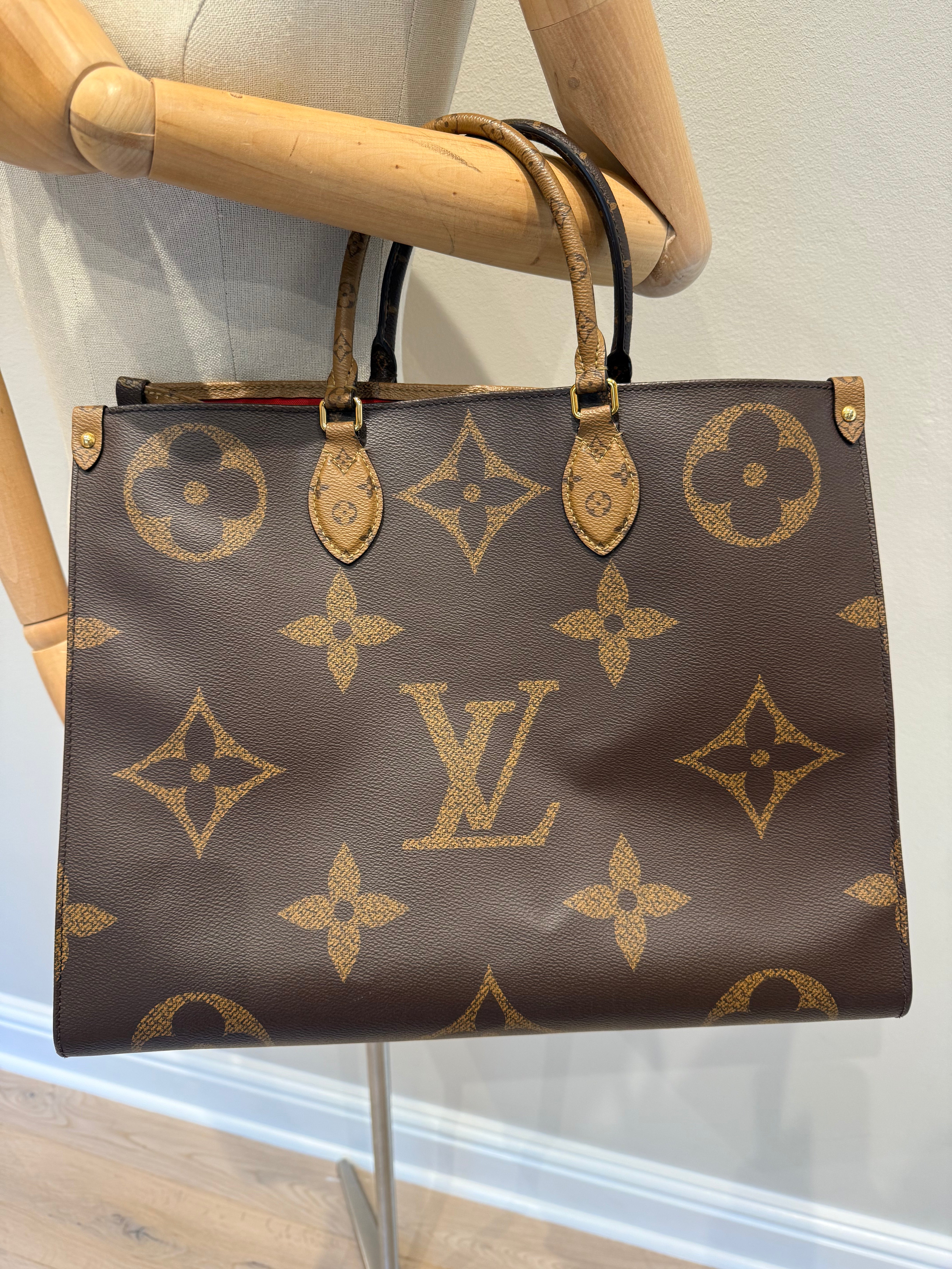 Louis Vuitton OnTheGo GM Bag