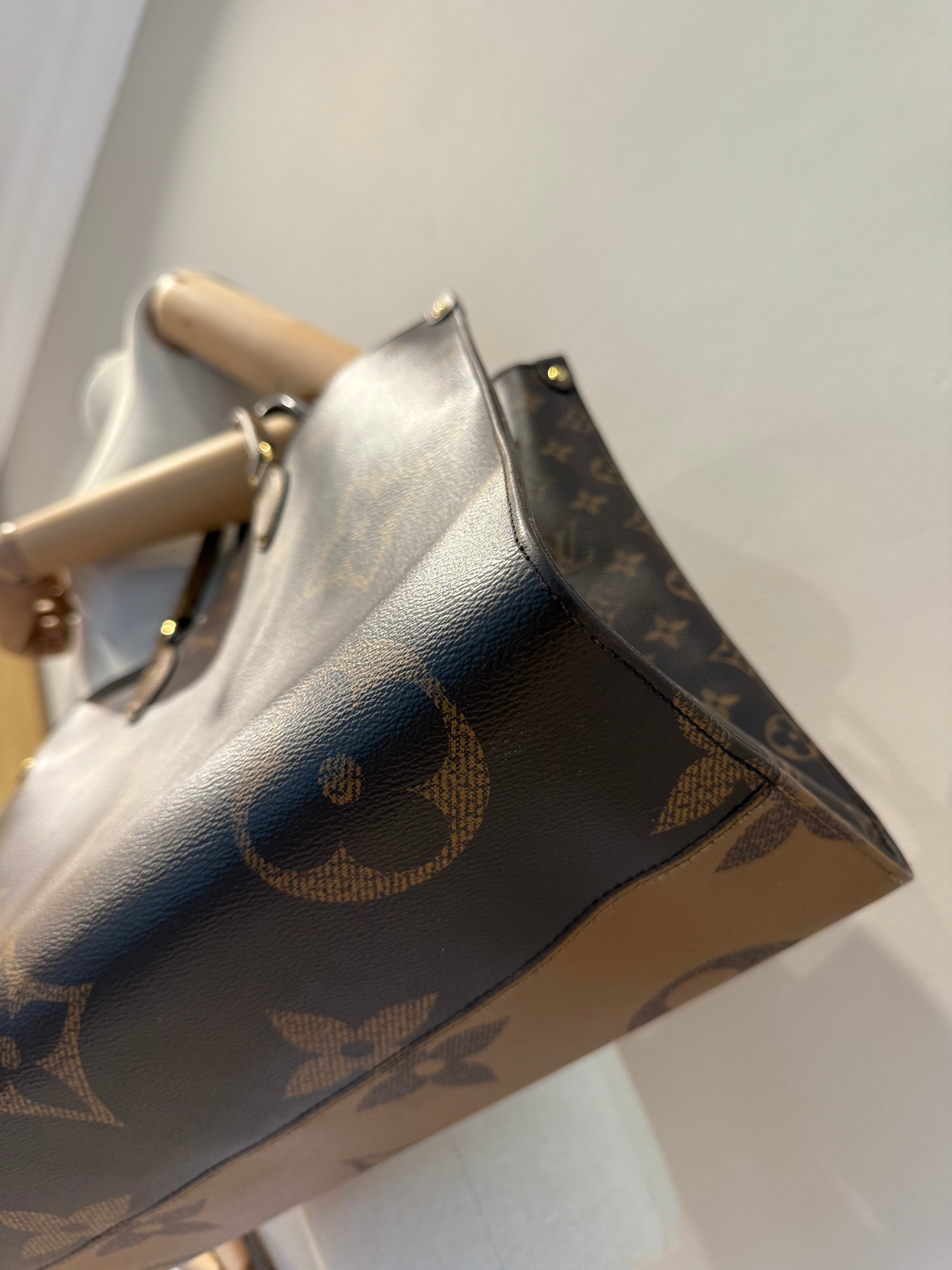 Louis Vuitton OnTheGo GM Bag