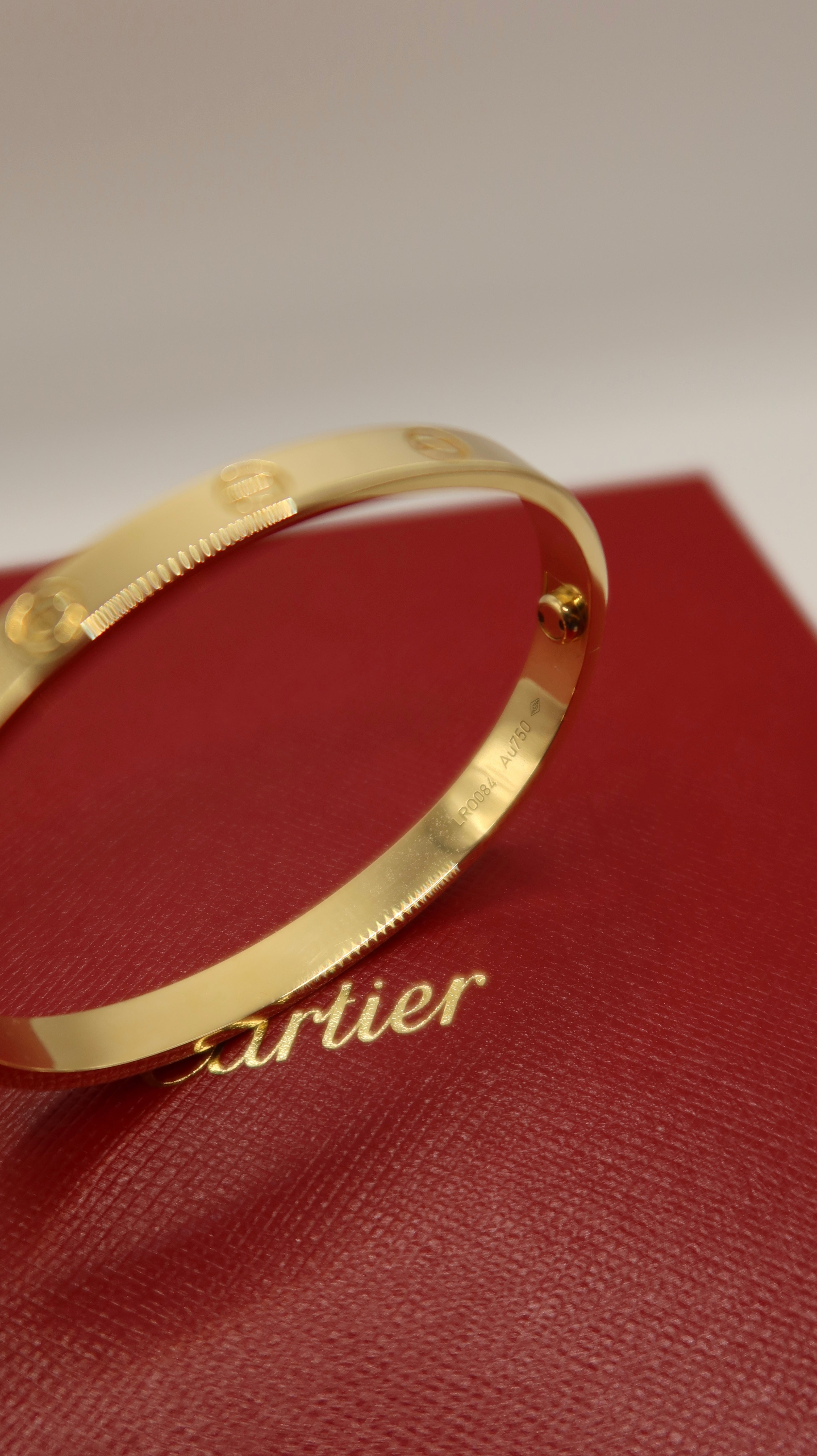 Cartier Love Bracelet (17/YG)