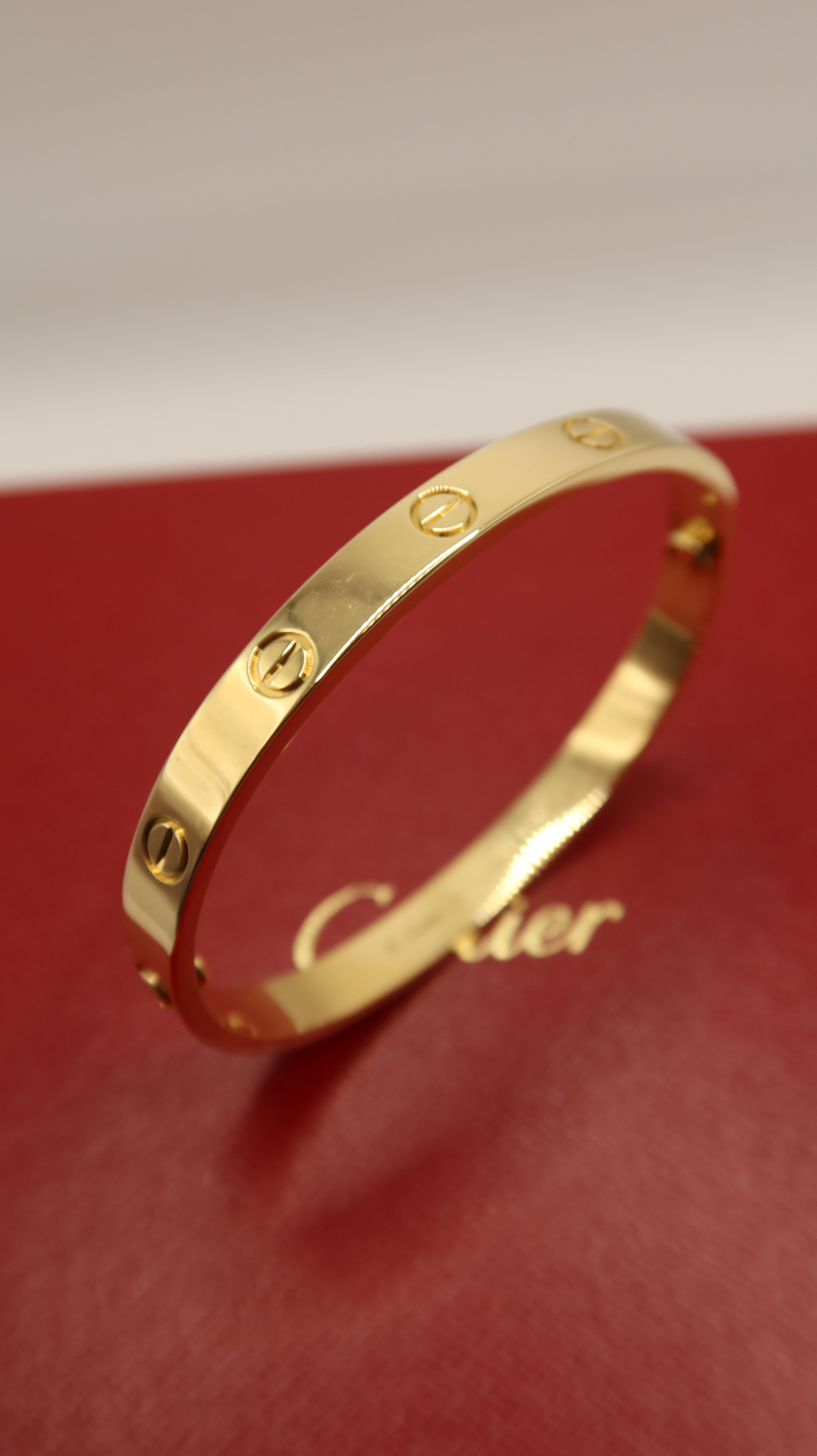 Cartier Love Bracelet (17/YG)
