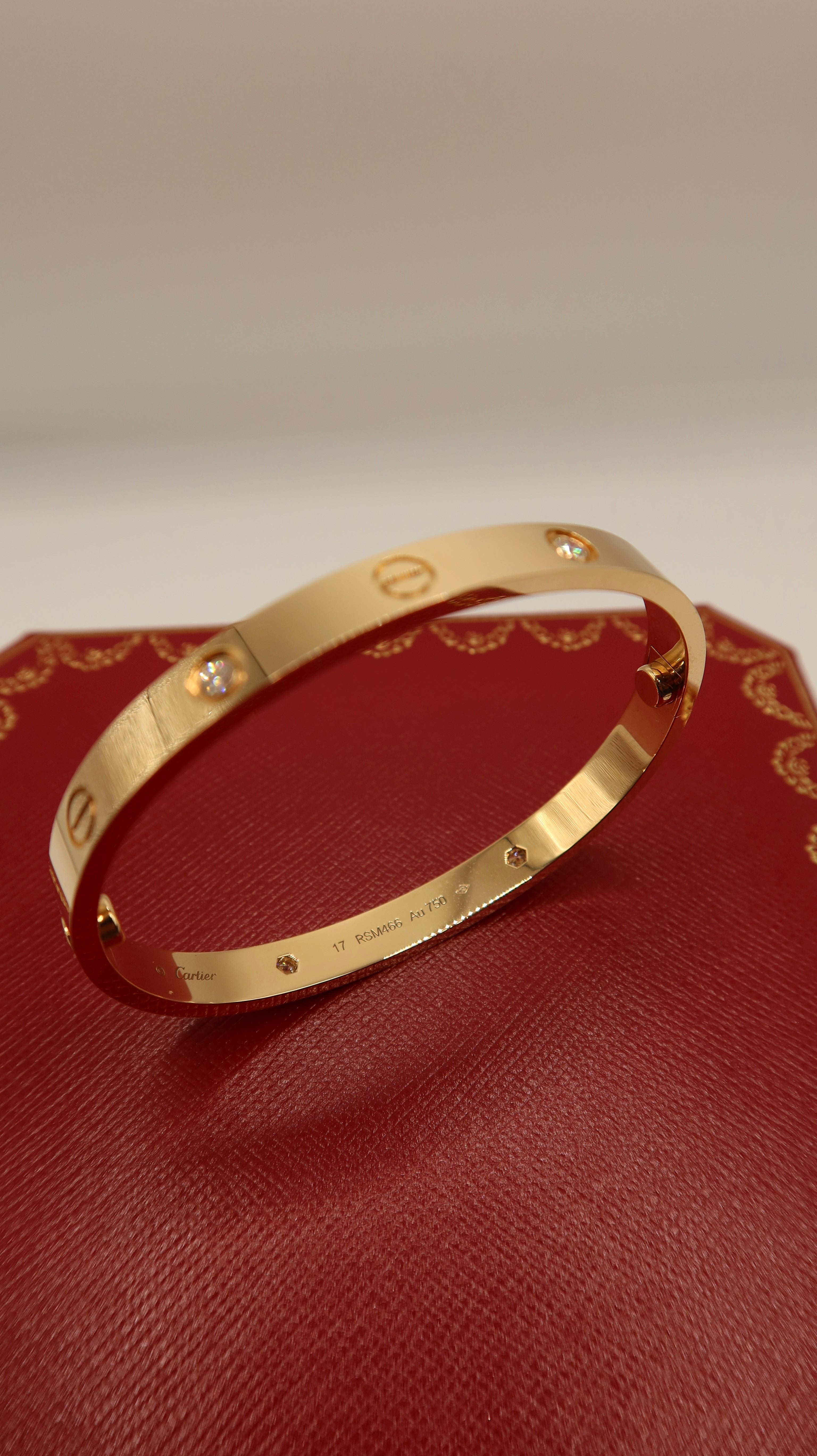 Cartier Love Bracelet (Half Diamonds/17/PG)