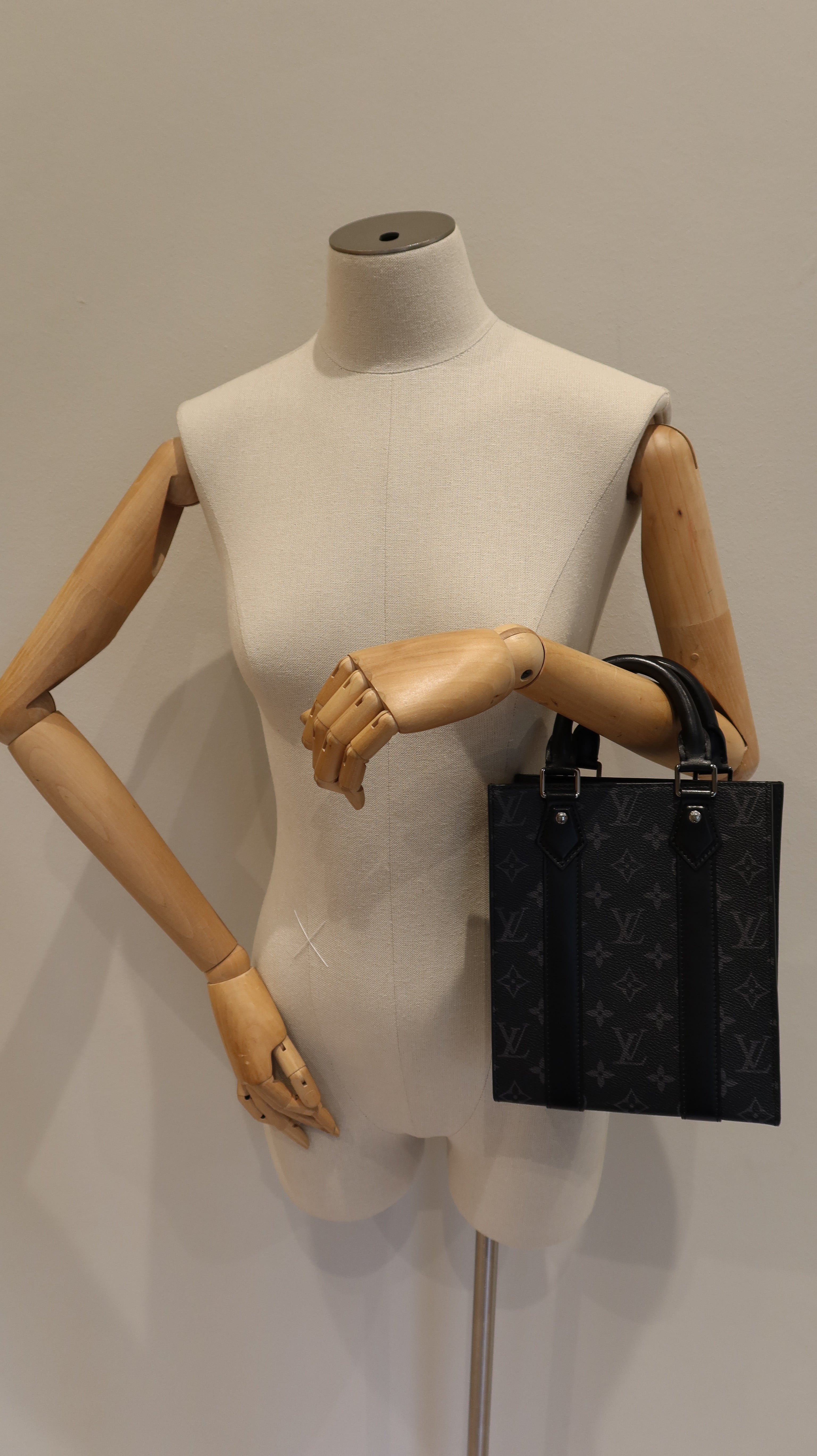 Louis Vuitton Eclipse Sac Plat