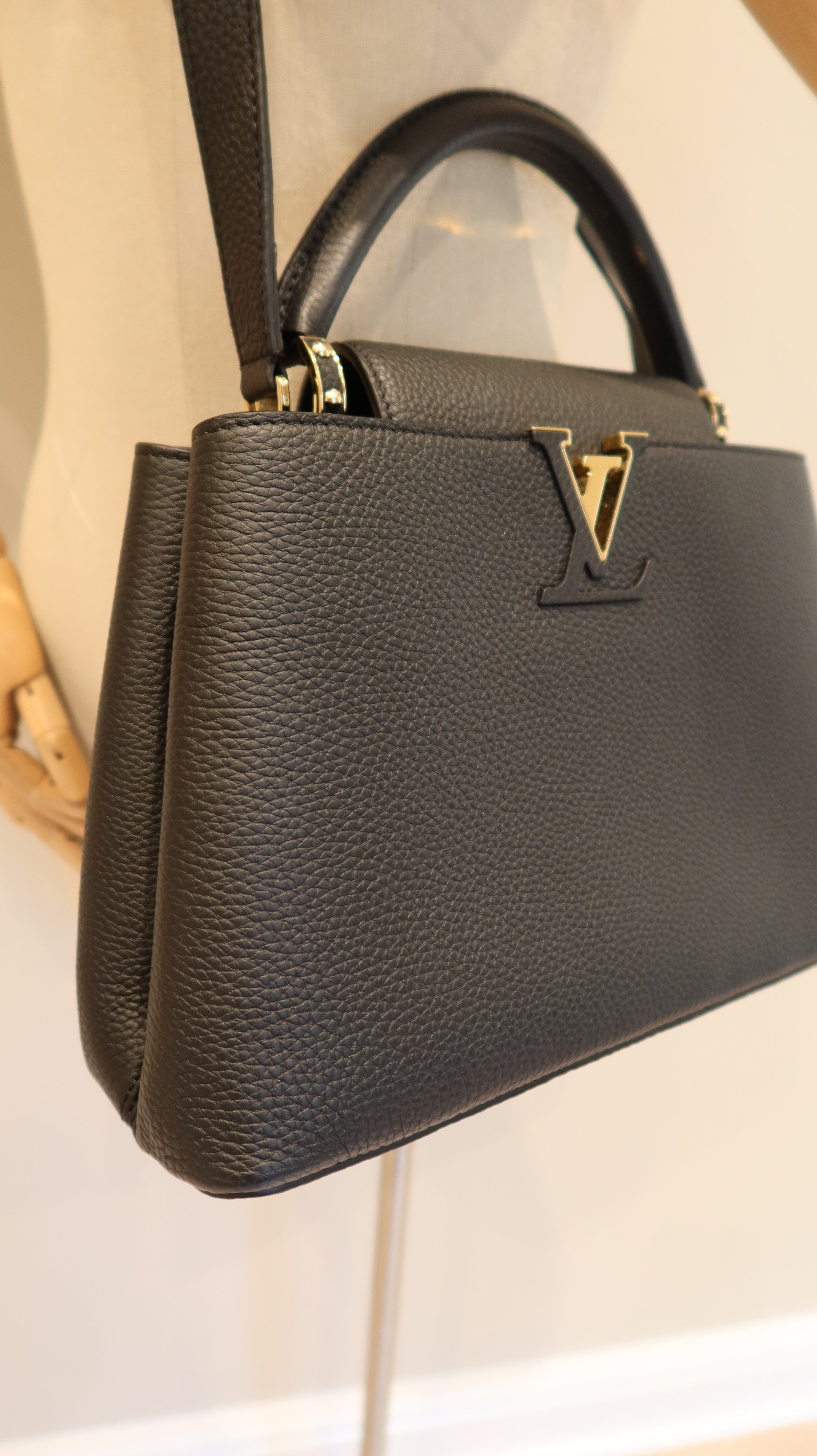 Louis Vuitton Capucines MM *Full Set*