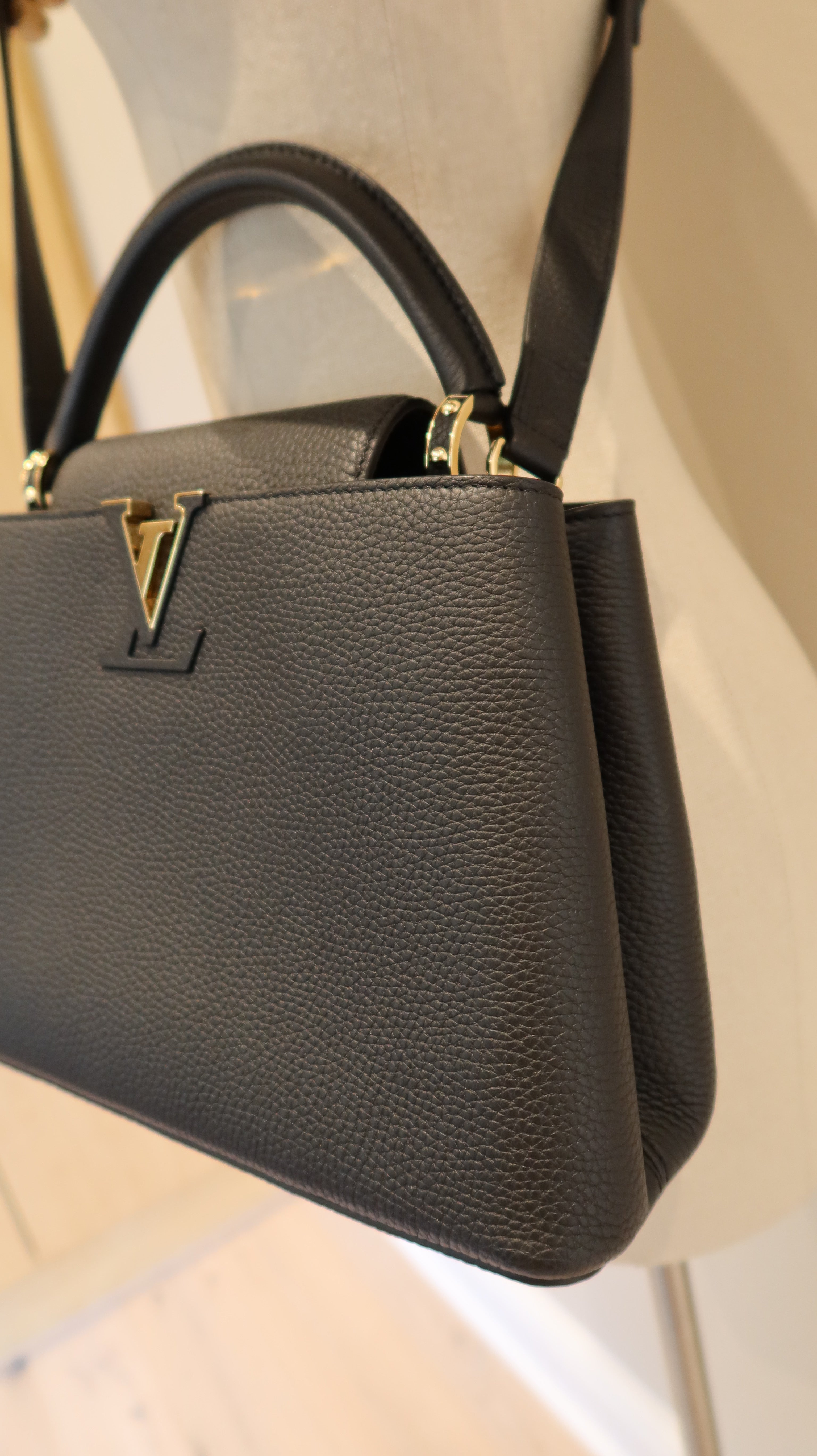 Louis Vuitton Capucines MM *Full Set*